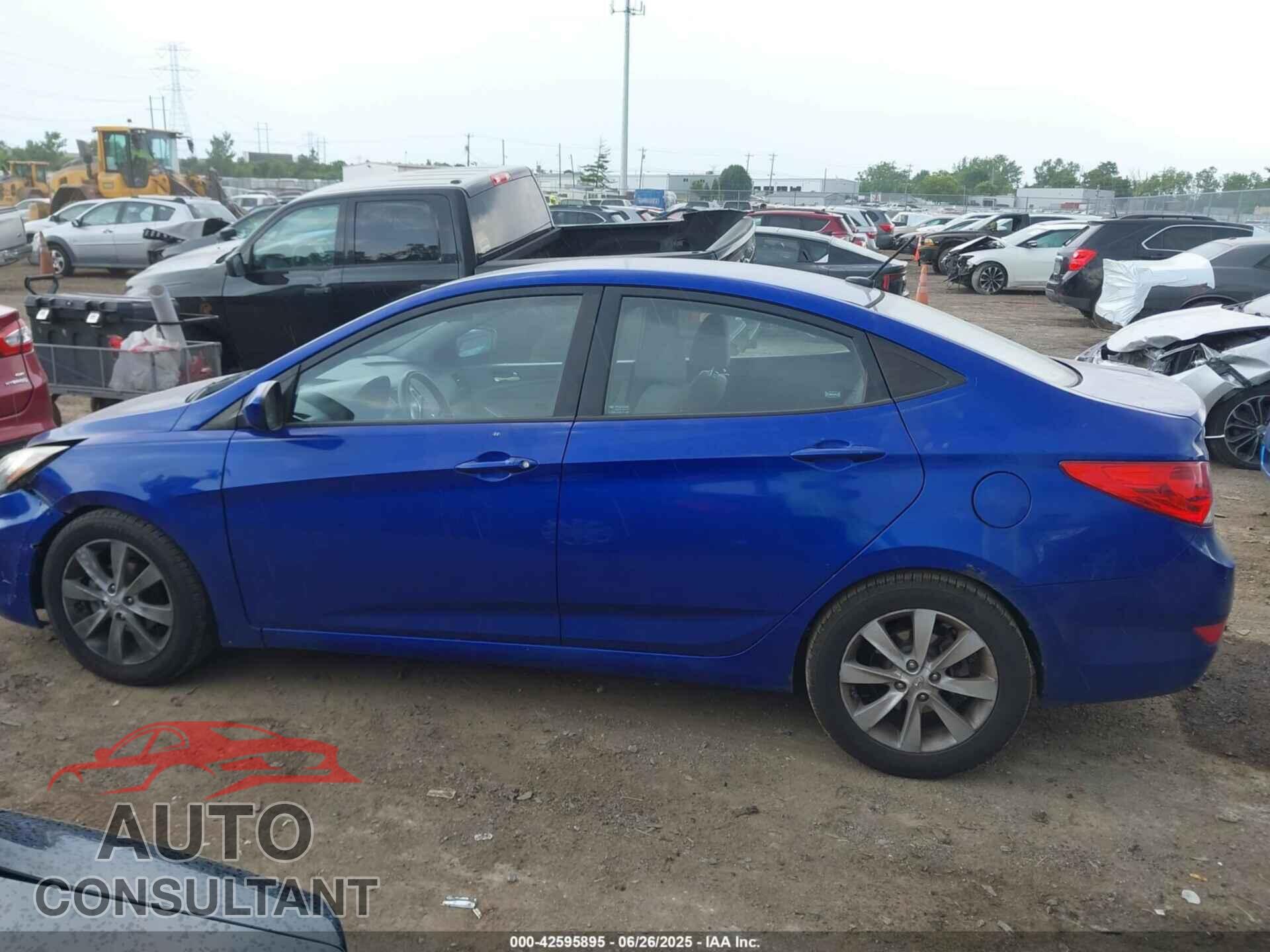 HYUNDAI ACCENT 2012 - KMHCU4AE6CU079556