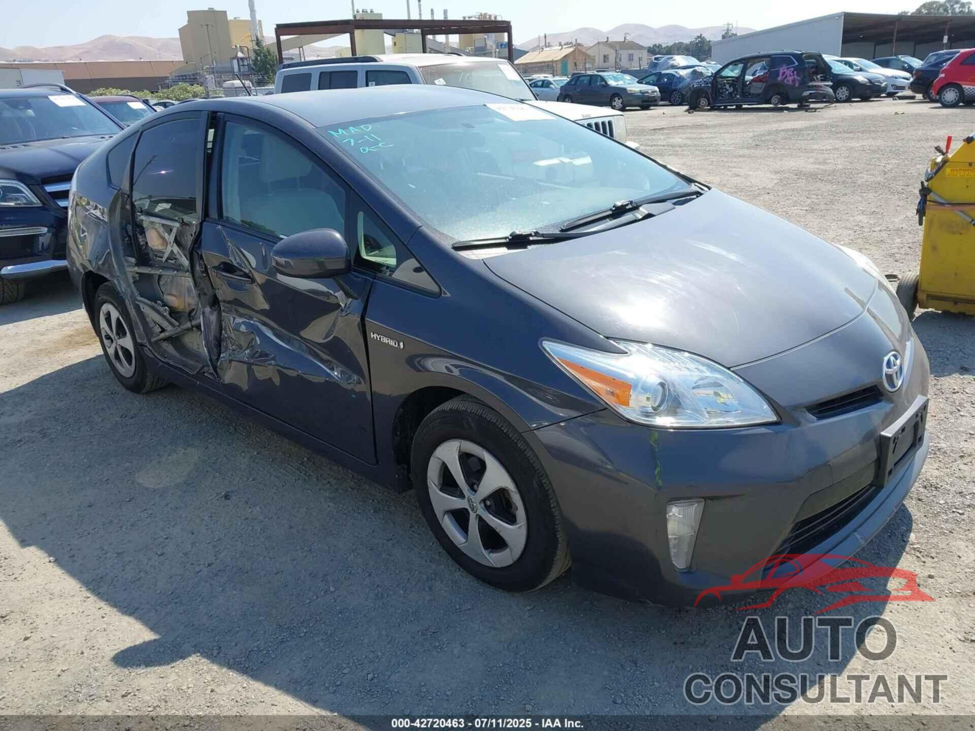TOYOTA PRIUS 2015 - JTDKN3DU4F1972857