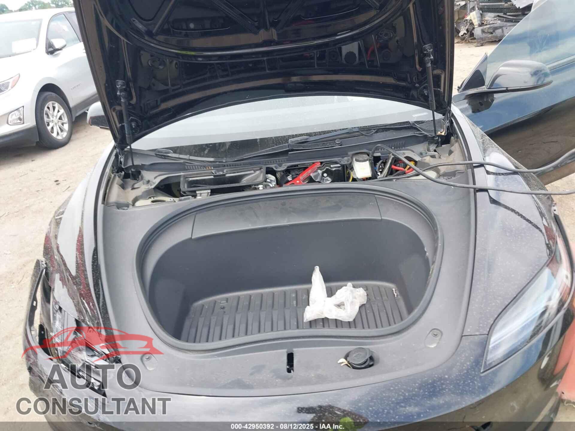 TESLA MODEL 3 2024 - 5YJ3E1EA7RF749592