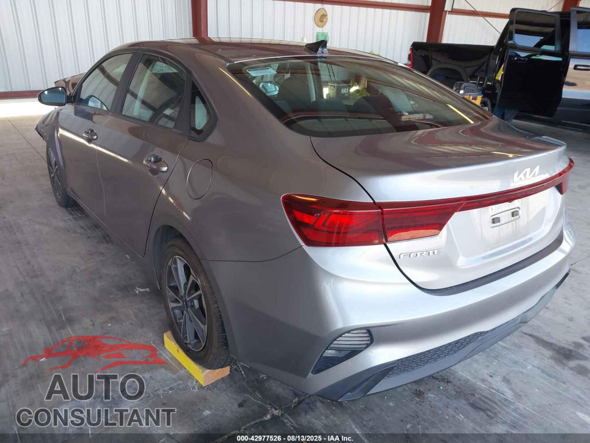 KIA FORTE 2023 - 3KPF24AD7PE553436