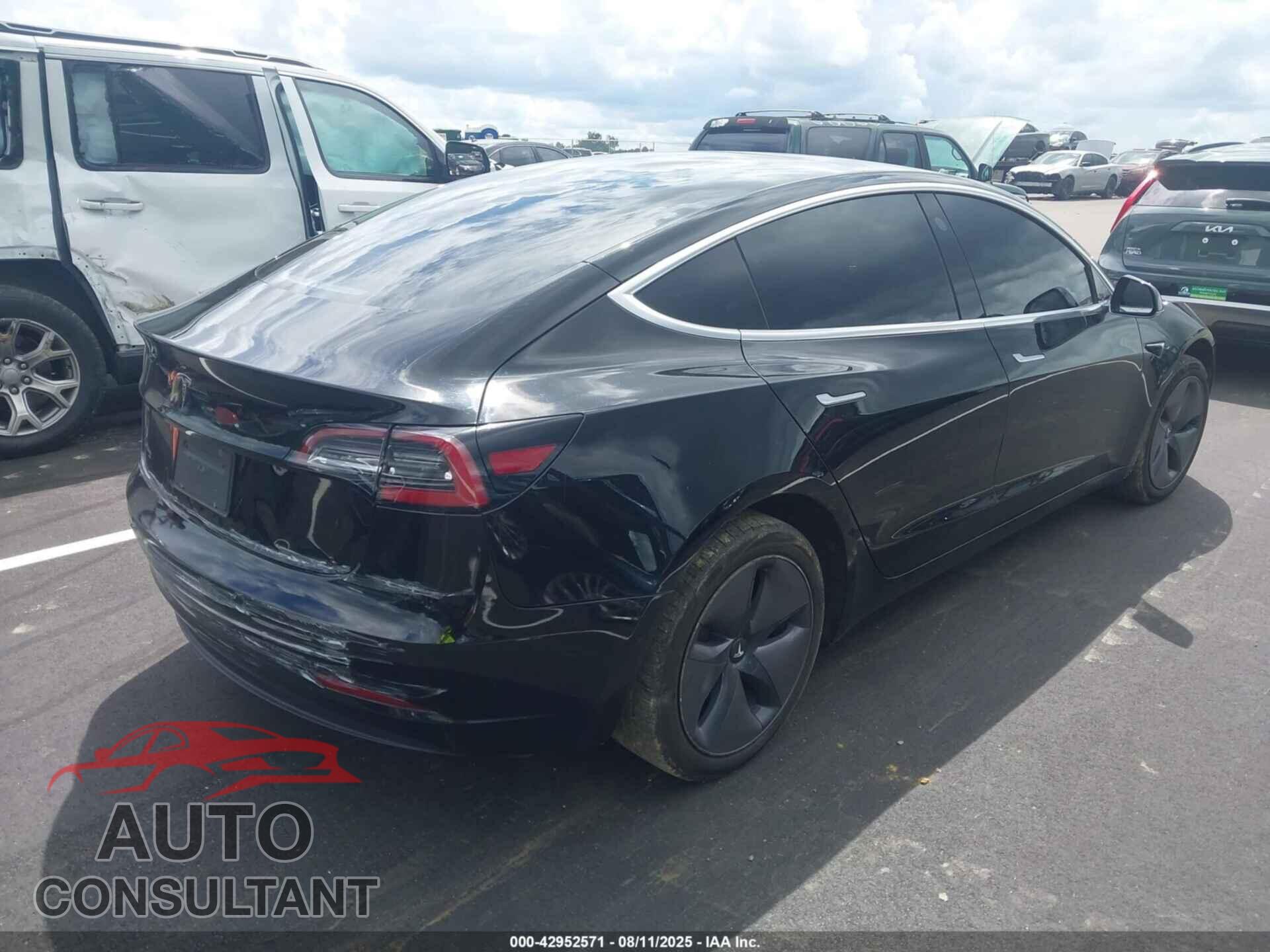 TESLA MODEL 3 2019 - 5YJ3E1EA2KF399150