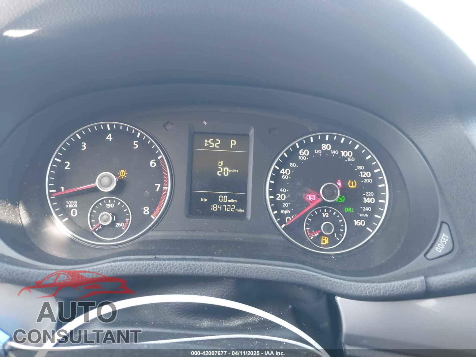 VOLKSWAGEN PASSAT 2015 - 1VWAT7A34FC085880