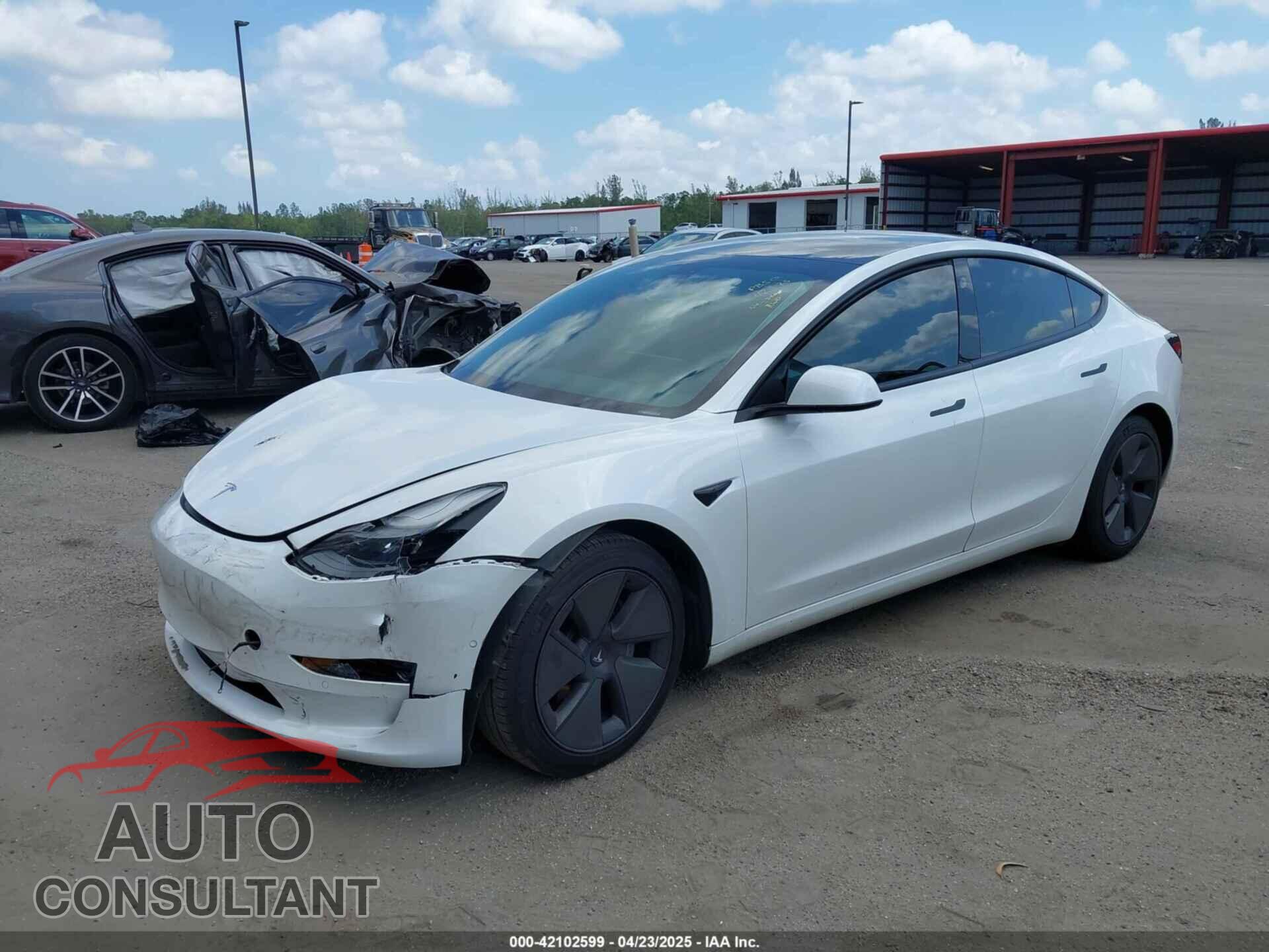 TESLA MODEL 3 2021 - 5YJ3E1EA5MF016627