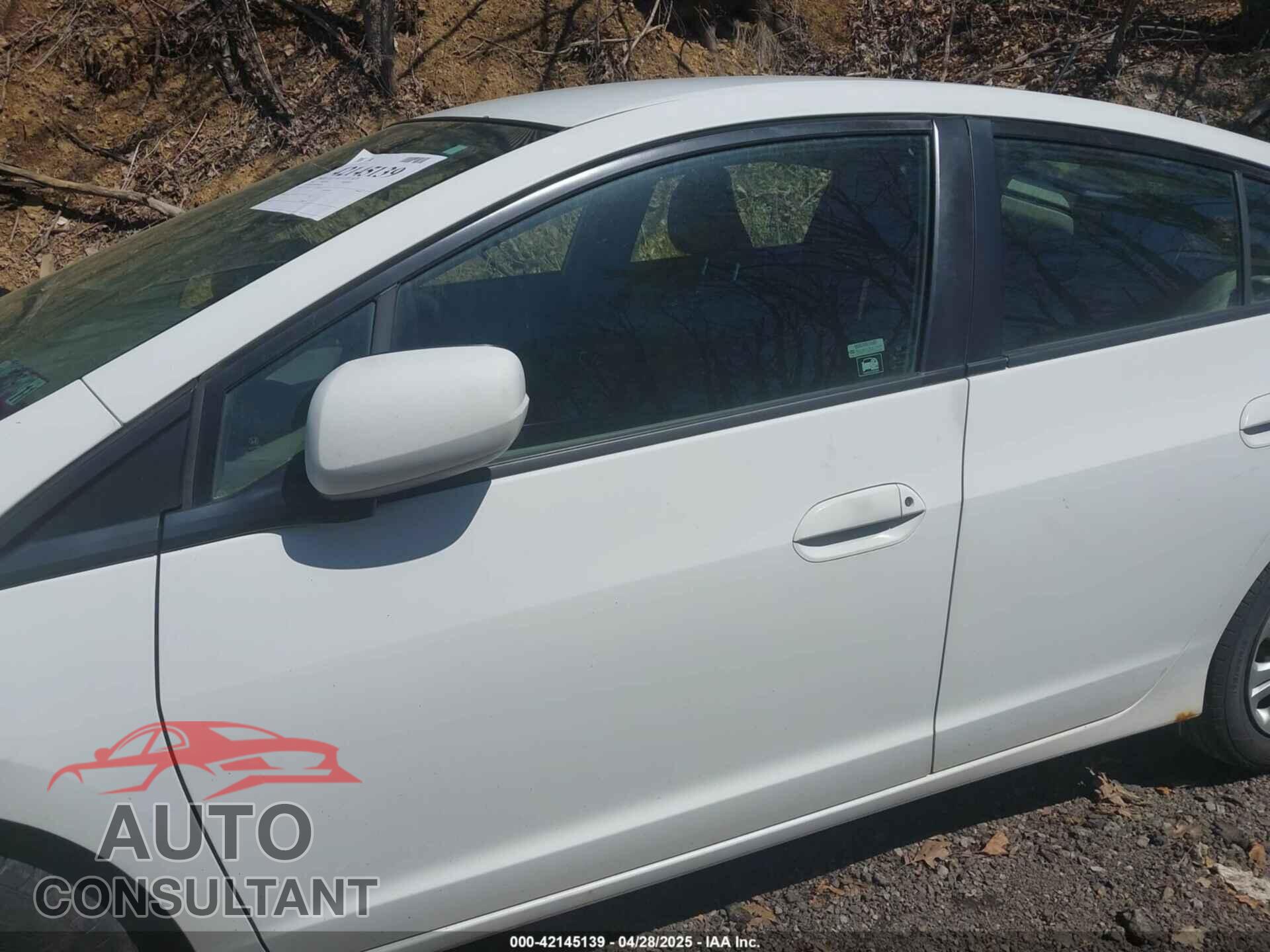 HONDA INSIGHT 2011 - JHMZE2H30BS012285