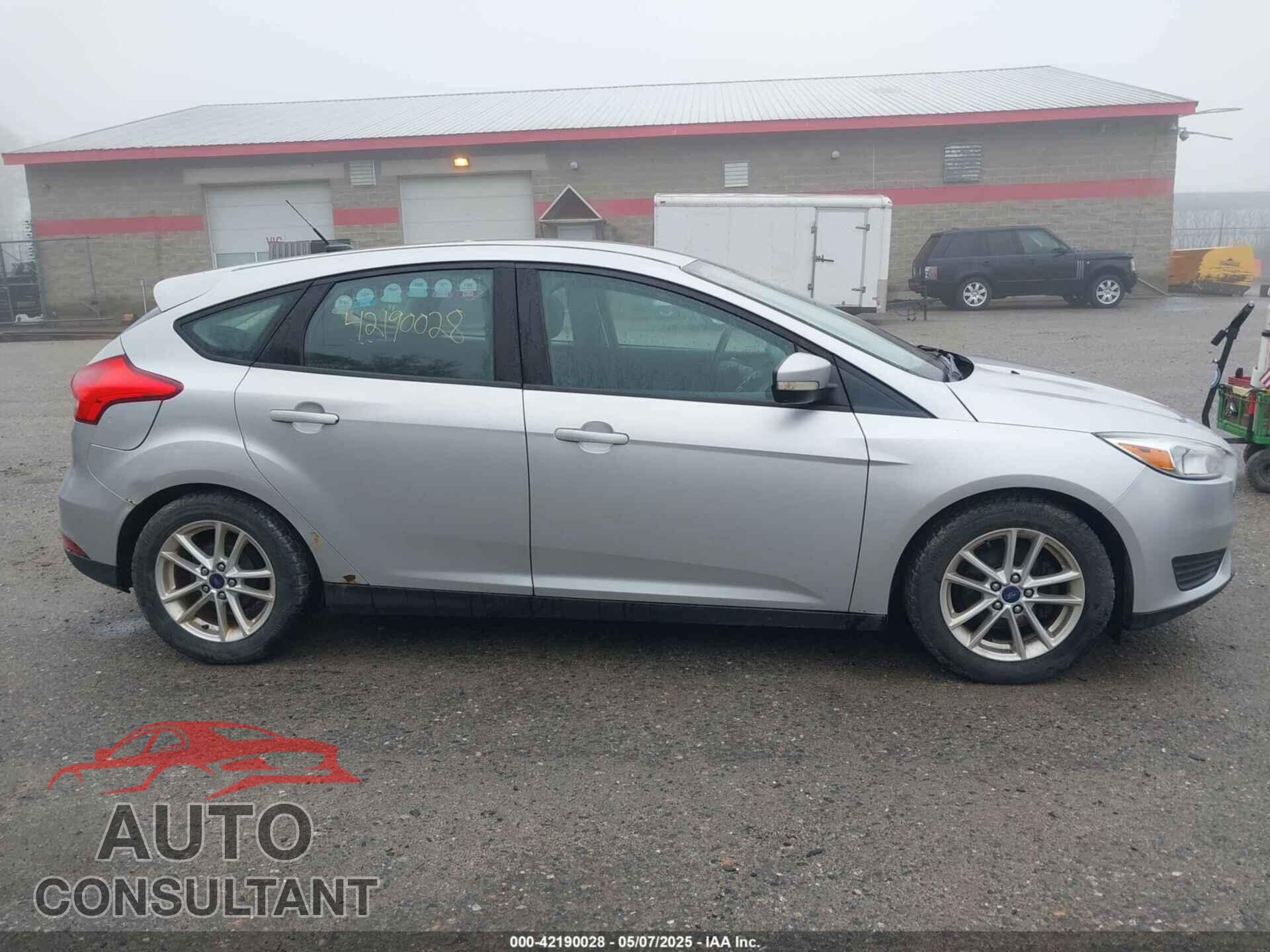 FORD FOCUS 2015 - 1FADP3K2XFL364856