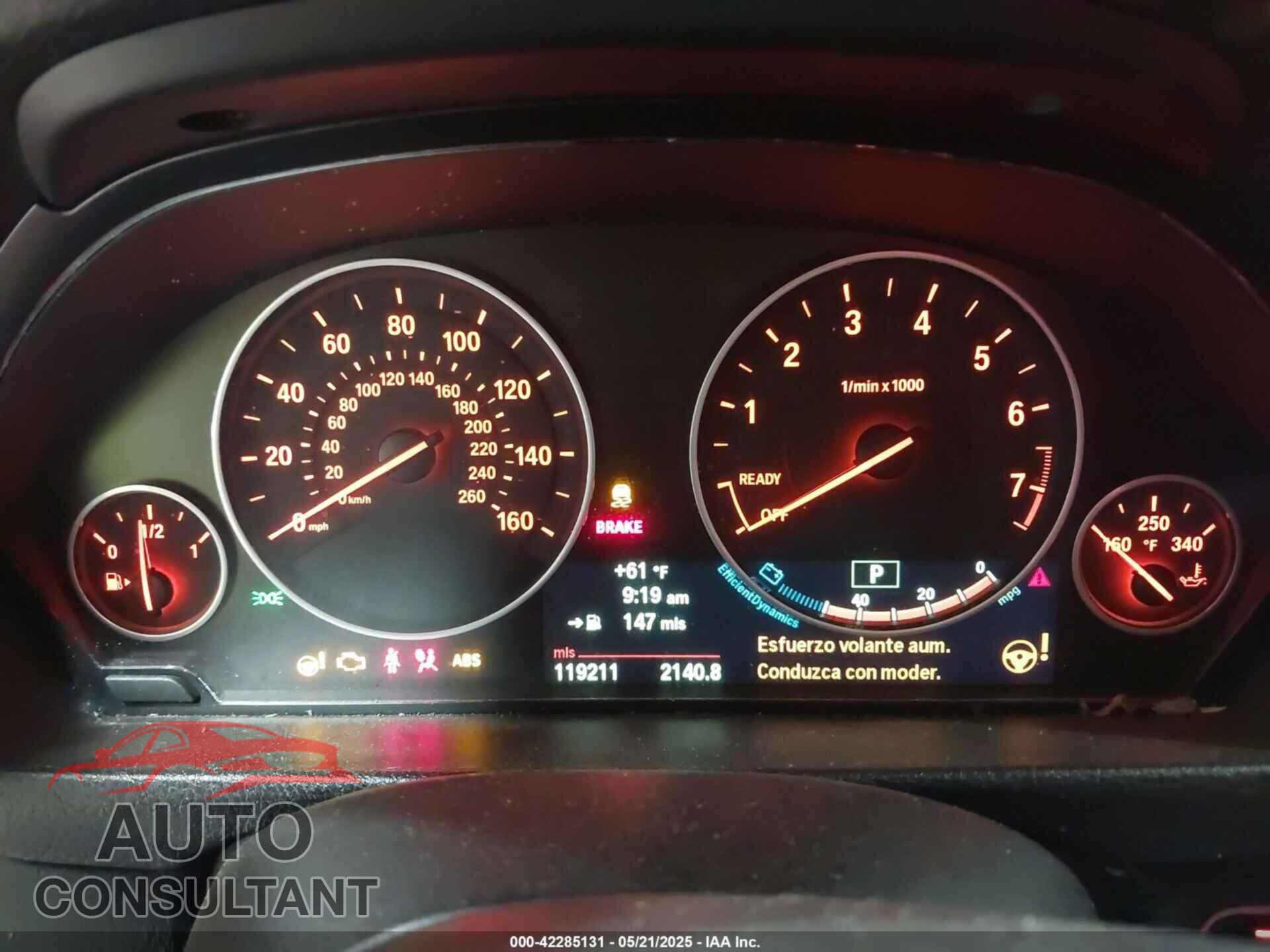 BMW 328I 2013 - WBA3C1C50DF439250