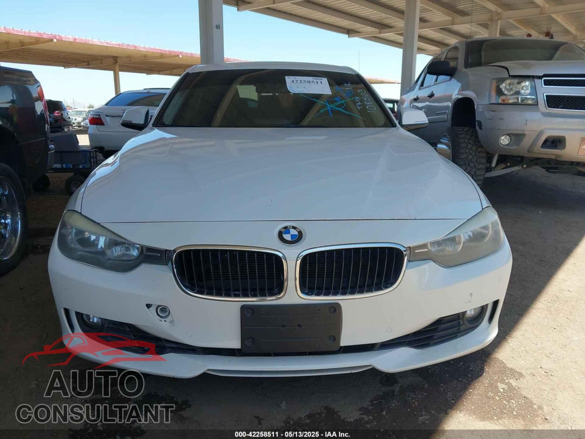 BMW 328I 2014 - WBA3C1C52EK108503