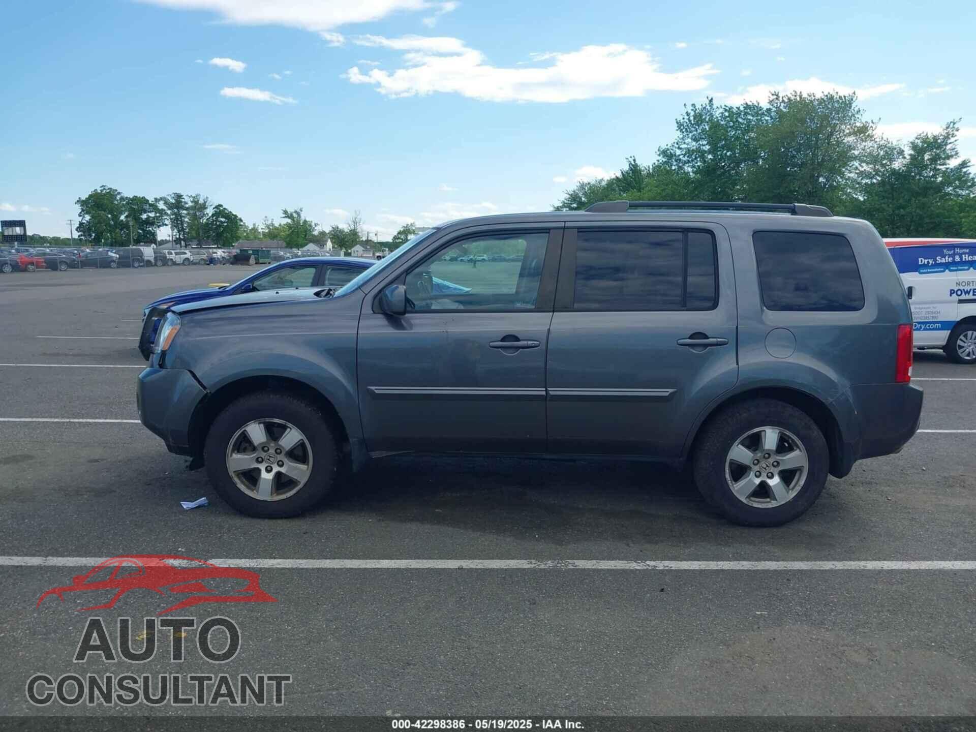 HONDA PILOT 2011 - 5FNYF4H59BB091184