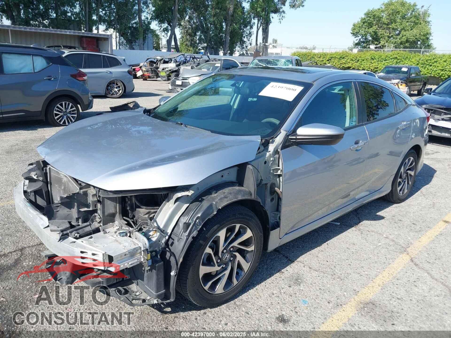 HONDA CIVIC 2017 - 2HGFC2F73HH552151