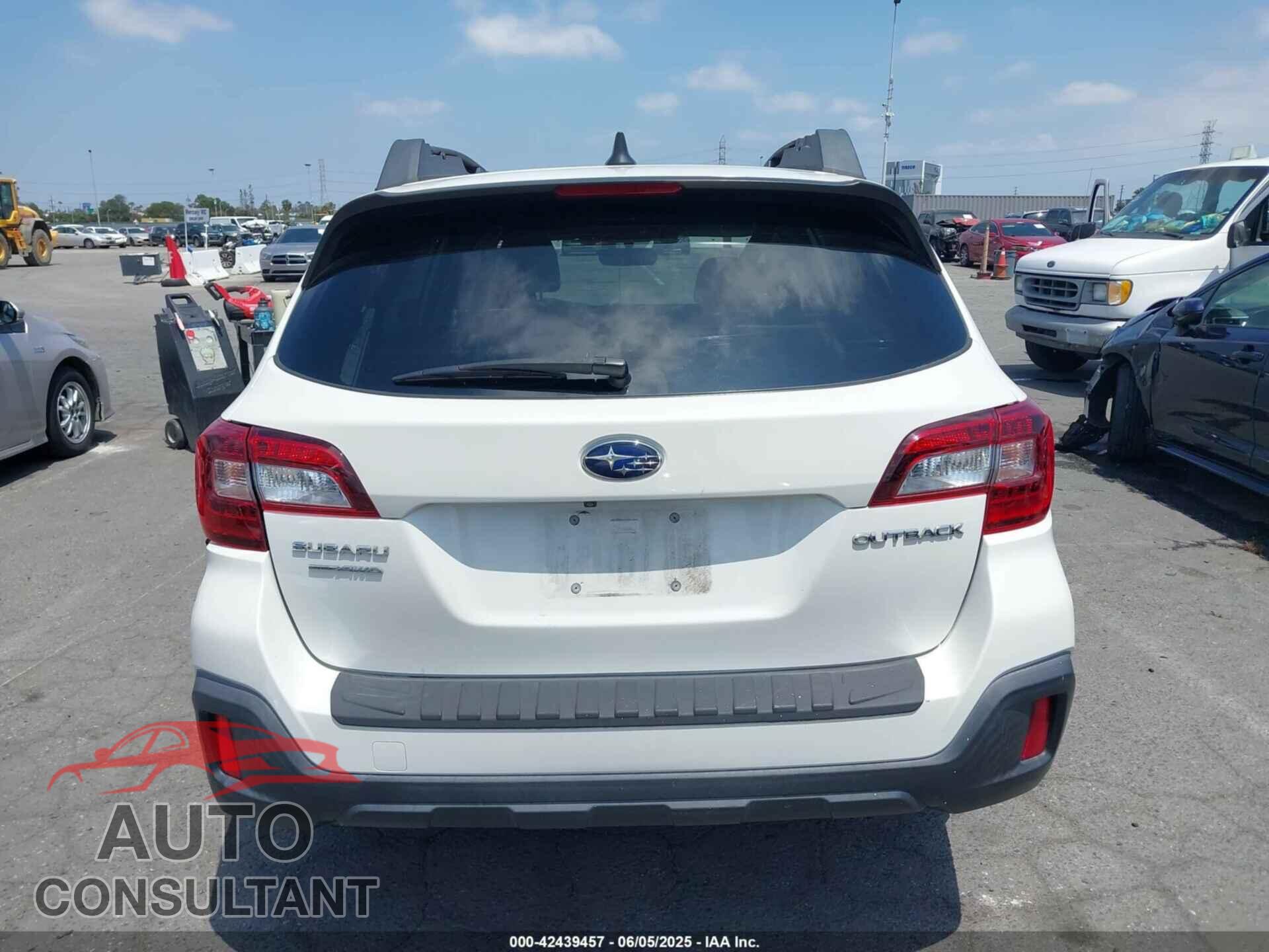 SUBARU OUTBACK 2018 - 4S4BSAFC6J3317870