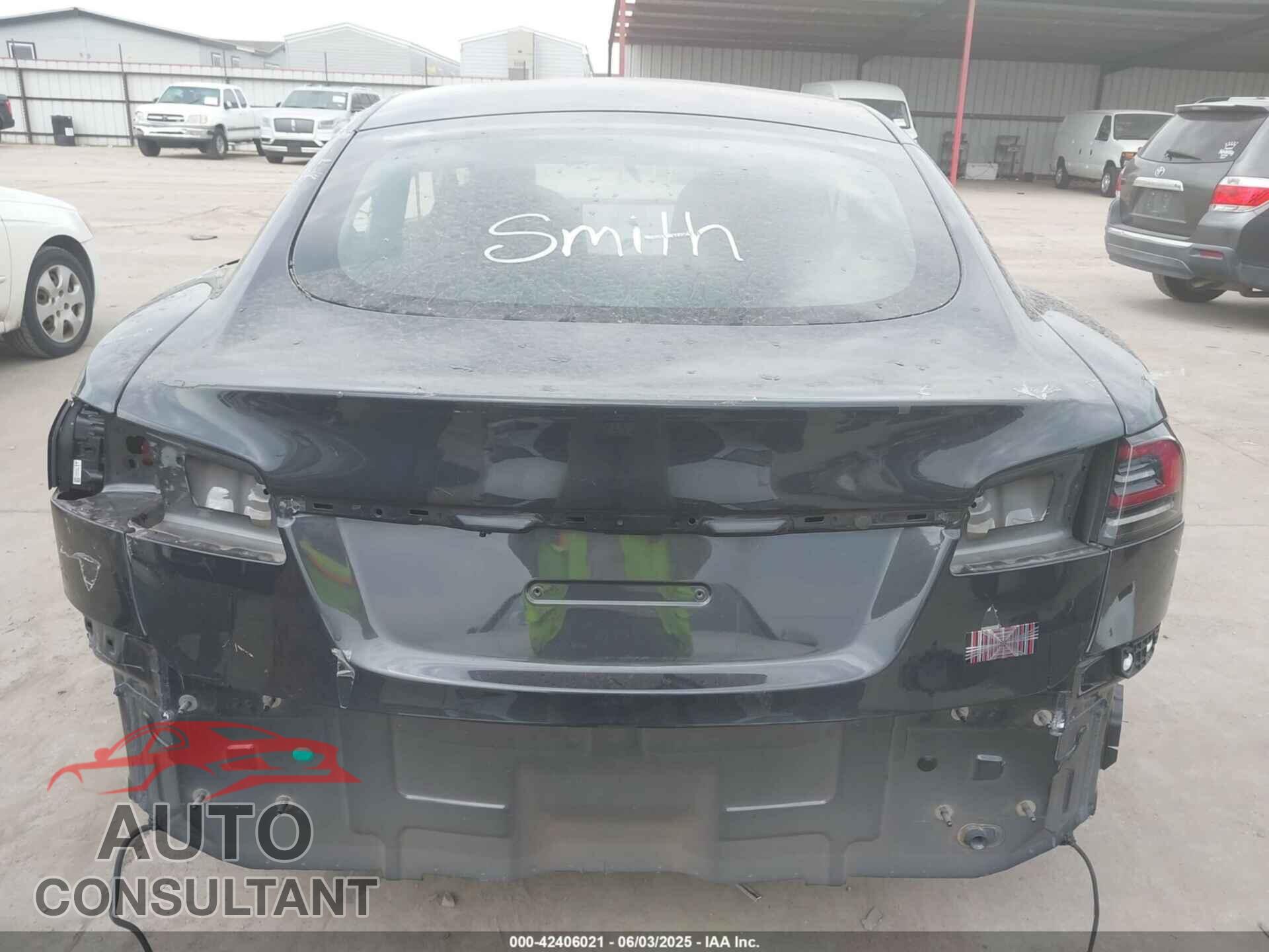 TESLA MODEL S 2024 - 5YJSA1E64RF535646