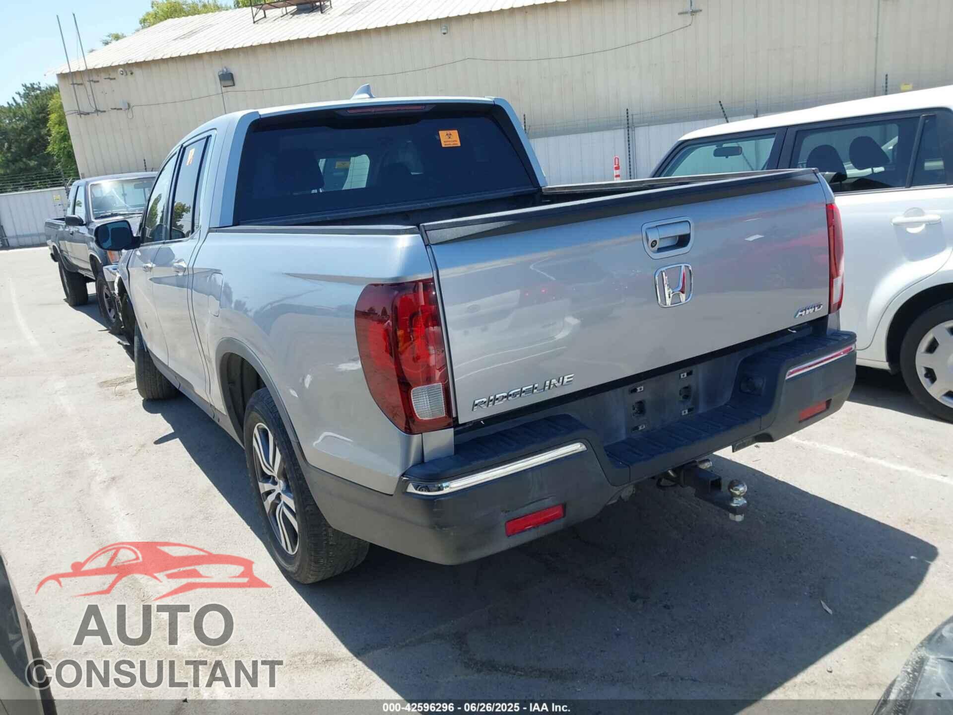 HONDA RIDGELINE 2017 - 5FPYK3F42HB017461