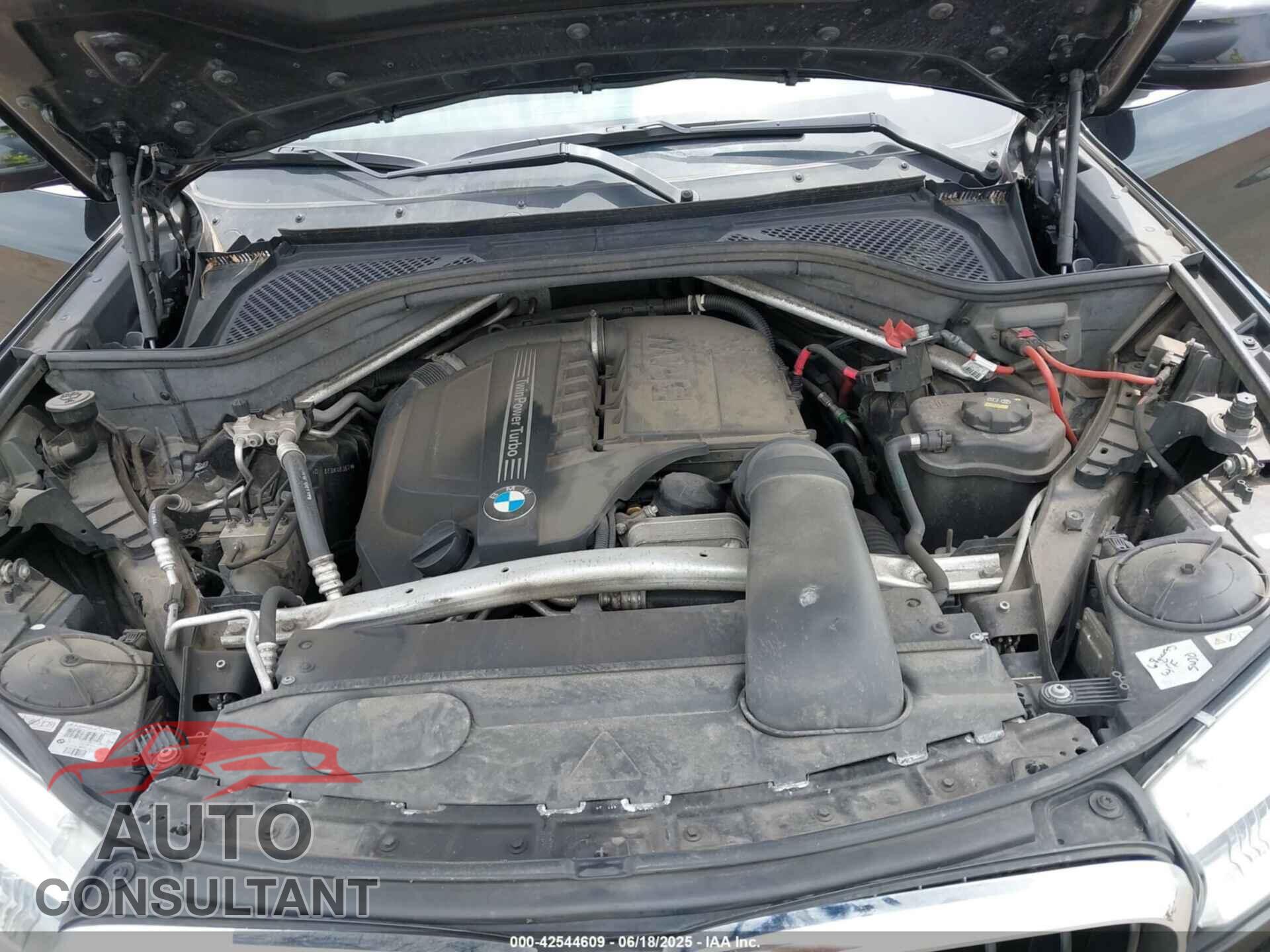 BMW X5 2014 - 5UXKR0C56E0K46367