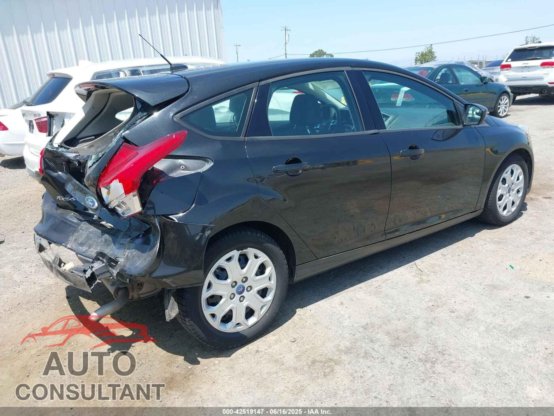 FORD FOCUS 2012 - 1FAHP3K25CL164321
