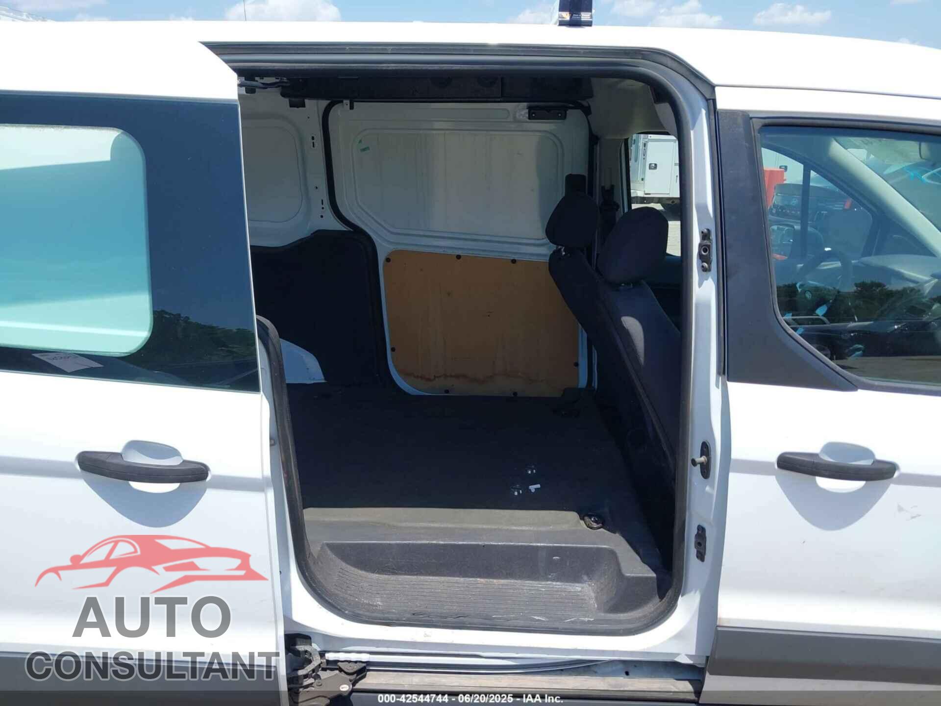 FORD TRANSIT CONNECT 2016 - NM0LS7E74G1232236