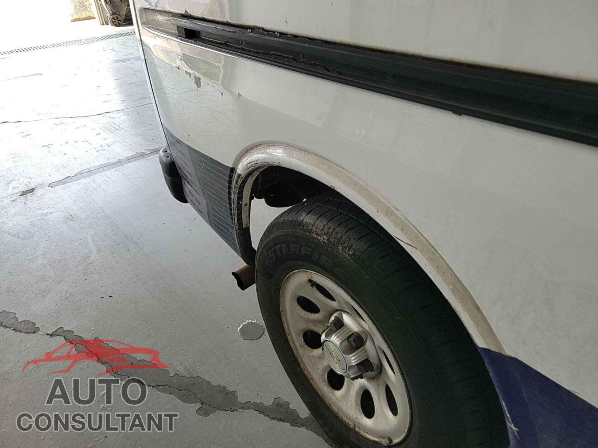 CHEVROLET EXPRESS G1500 2012 - 1GCSGAFX1C1148431
