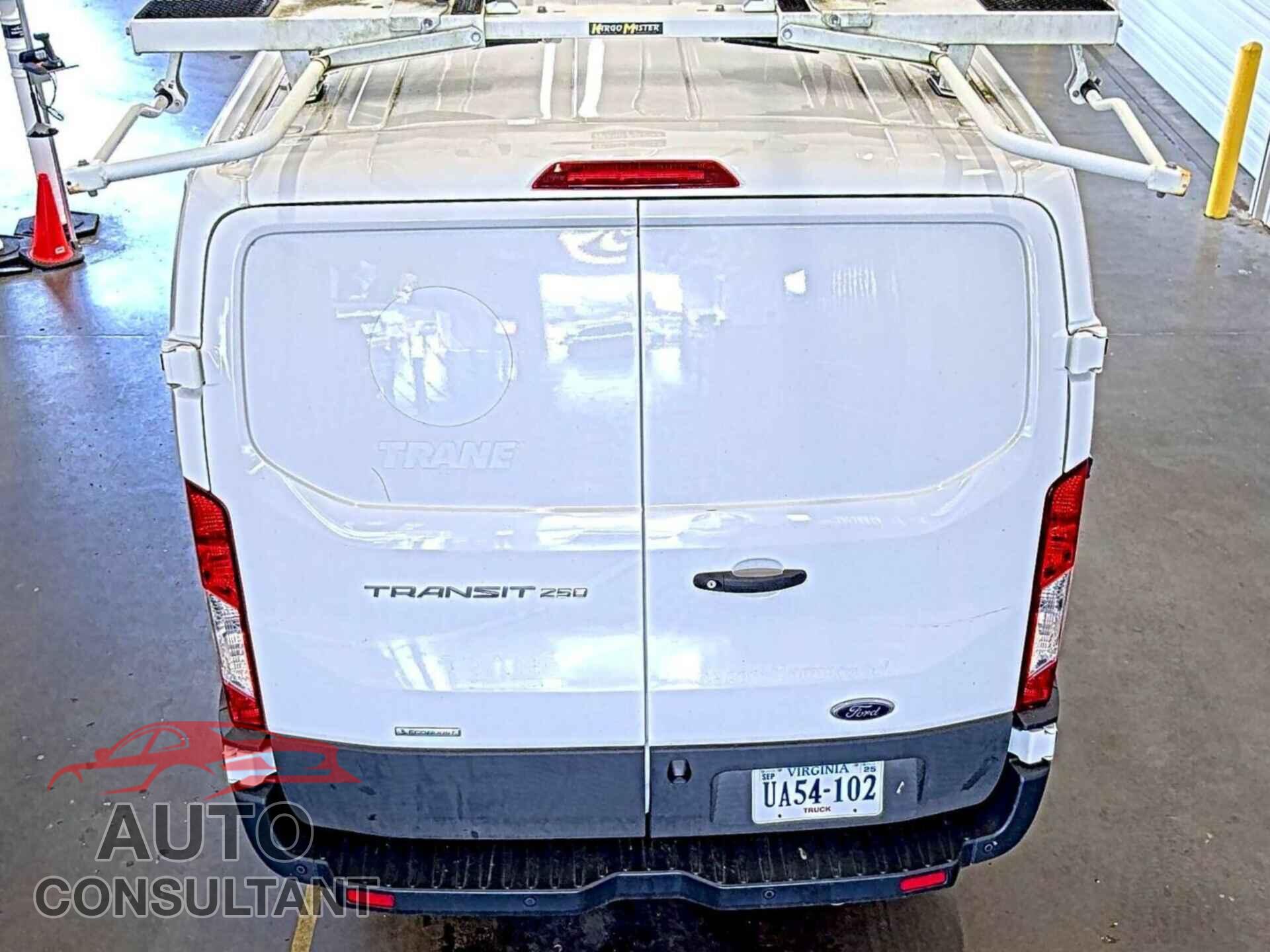 FORD TRANSIT 2021 - 1FTBR1YG9MKA40027