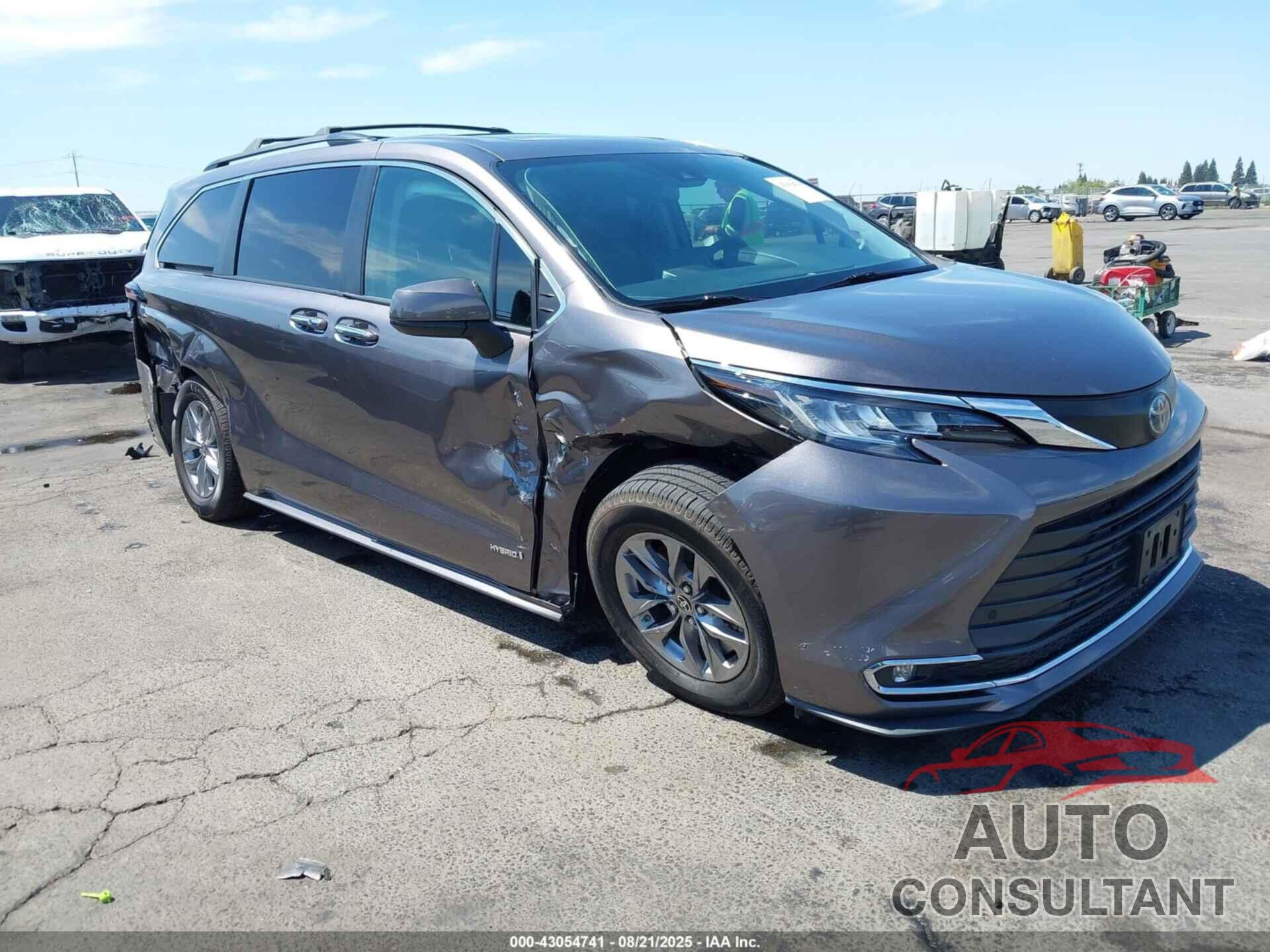 TOYOTA SIENNA 2021 - 5TDJSKFC0MS028170