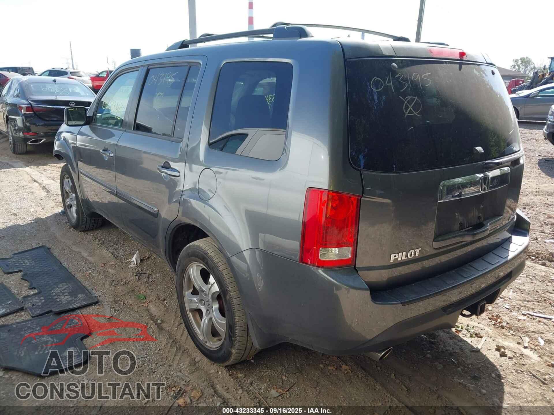 HONDA PILOT 2012 - 5FNYF4H71CB043195