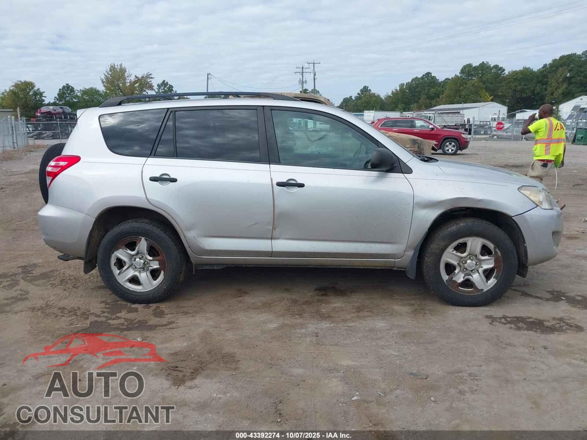 TOYOTA RAV4 2011 - 2T3BF4DV3BW157945
