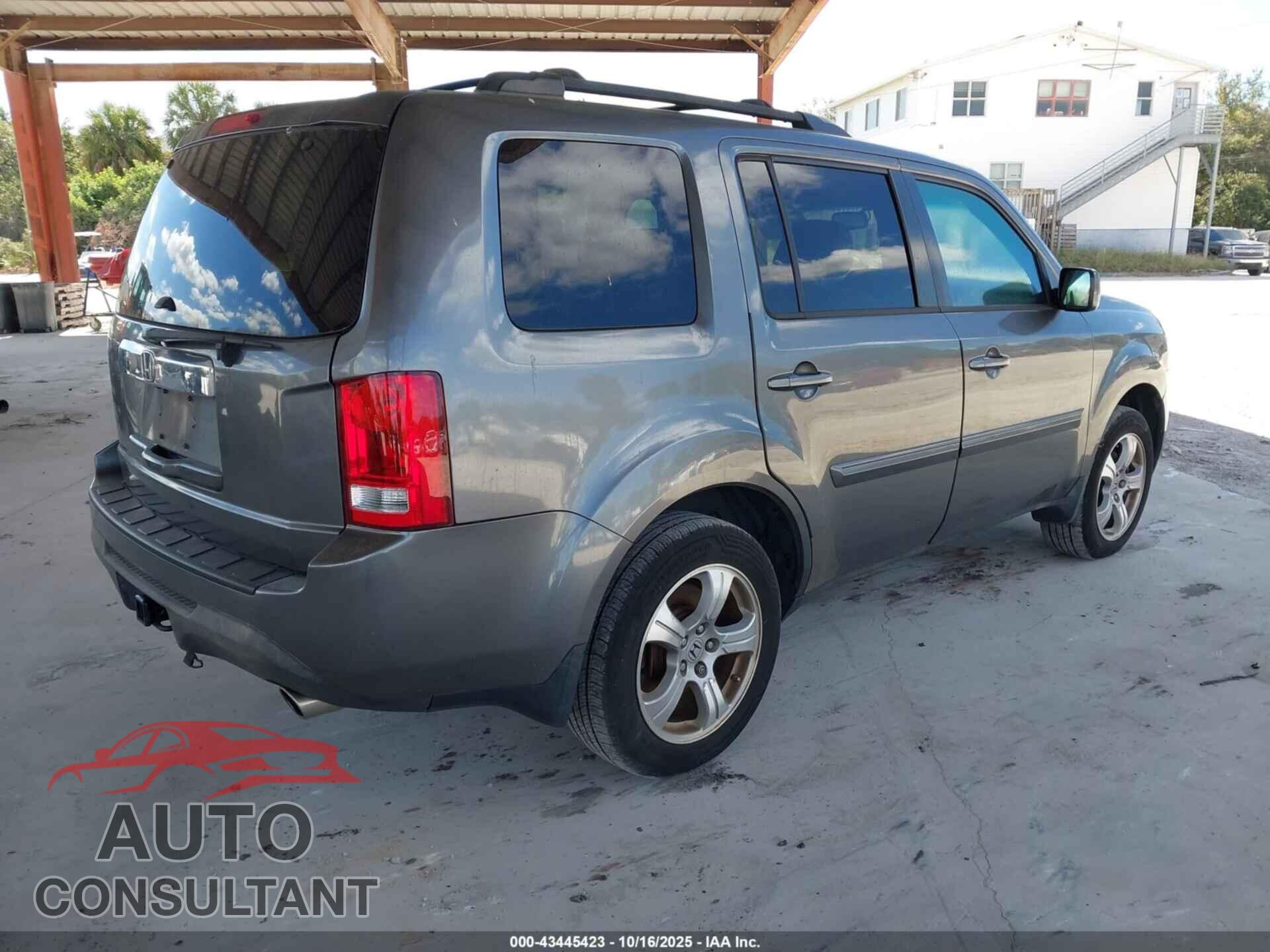 HONDA PILOT 2013 - 5FNYF3H59DB001657