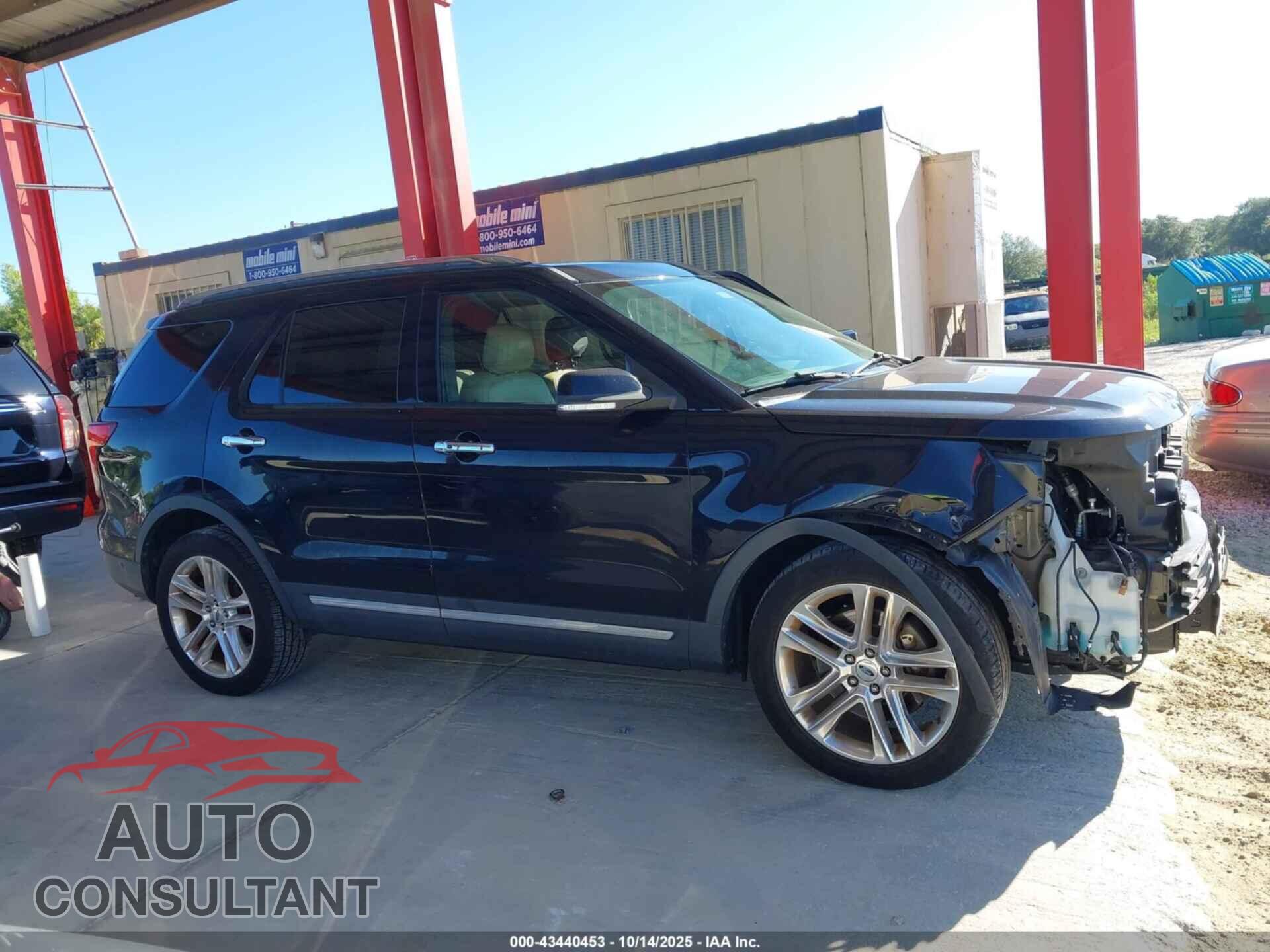 FORD EXPLORER 2017 - 1FM5K7F8XHGC75136