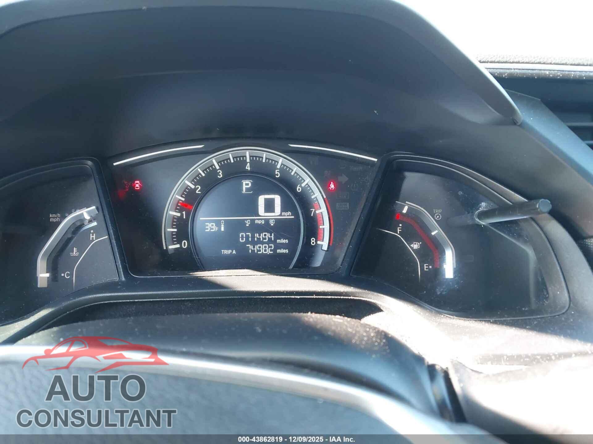 HONDA CIVIC 2018 - 2HGFC4B00JH302103