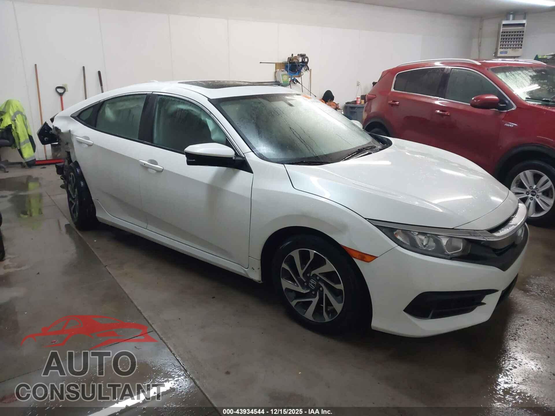 HONDA CIVIC 2017 - 19XFC2F76HE058196