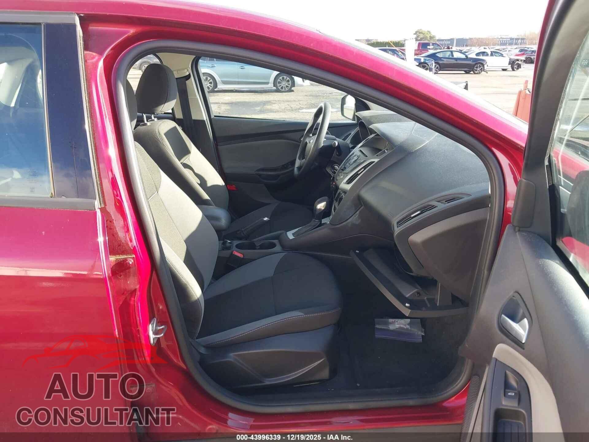 FORD FOCUS 2014 - 1FADP3F2XEL373257
