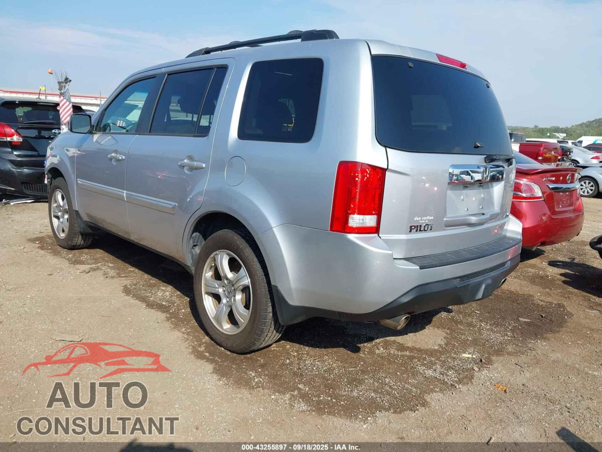HONDA PILOT 2013 - 5FNYF4H47DB055746