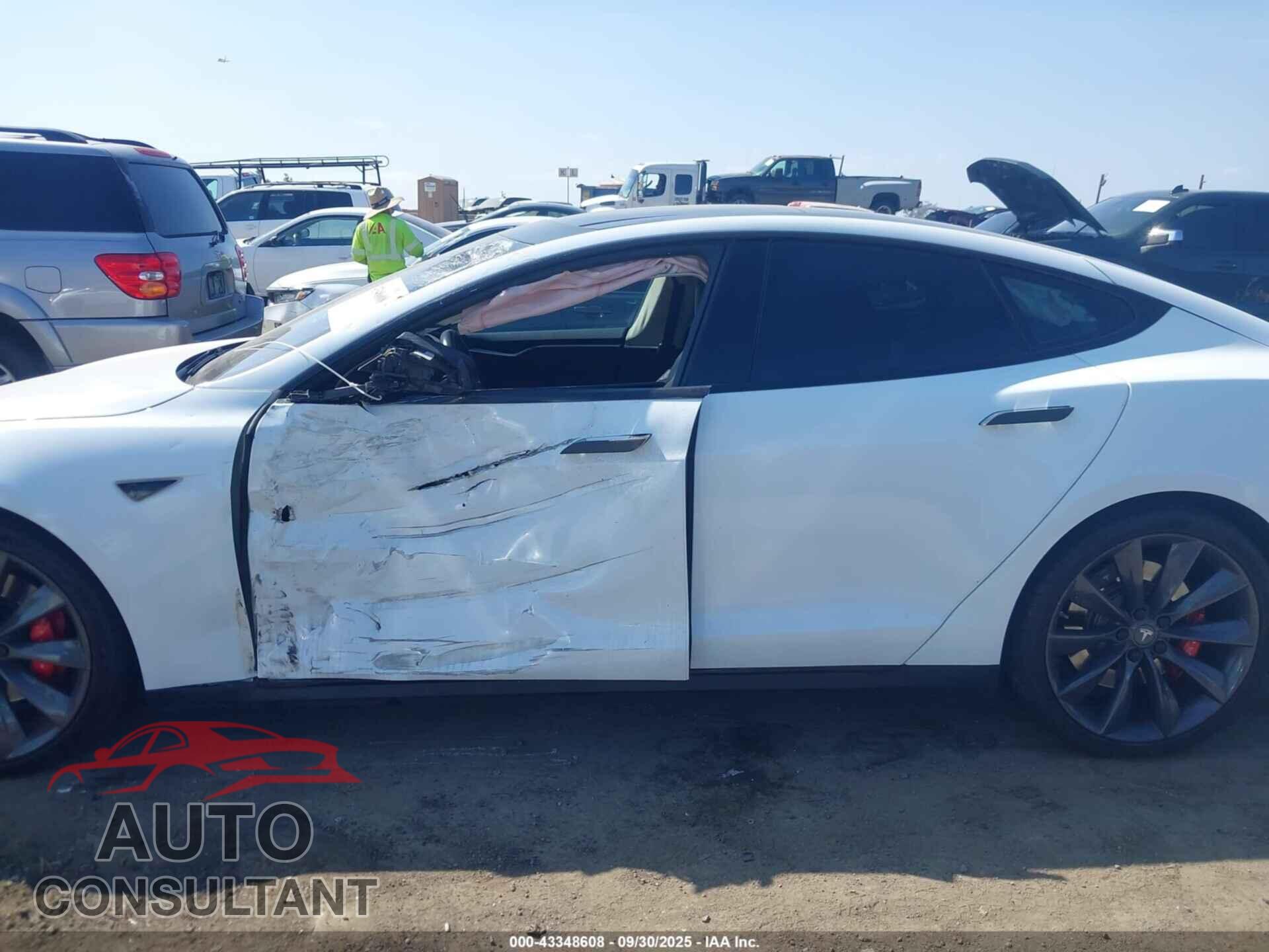 TESLA MODEL S 2014 - 5YJSA1H1XEFP55190