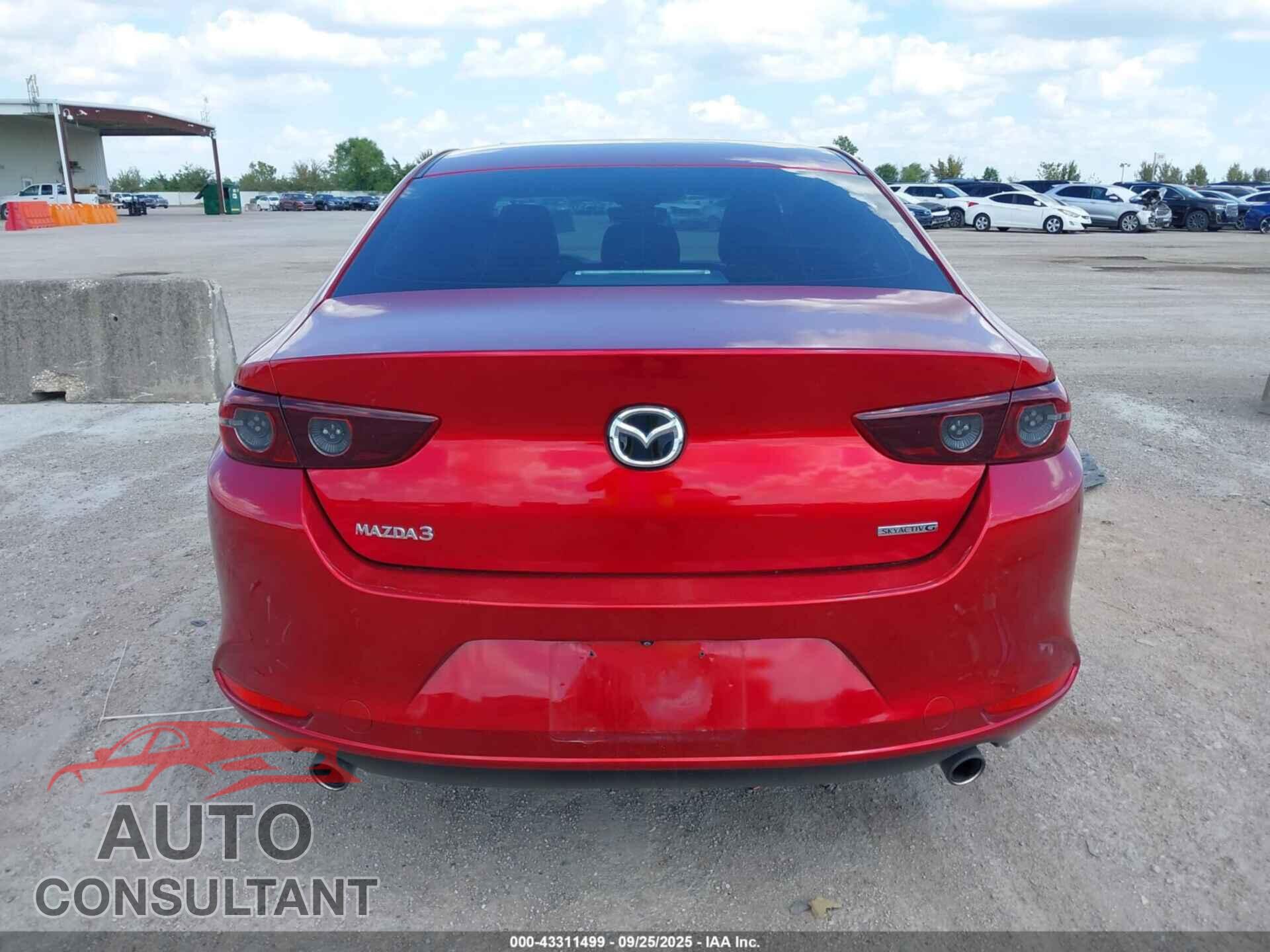 MAZDA MAZDA3 2021 - JM1BPABL0M1332229