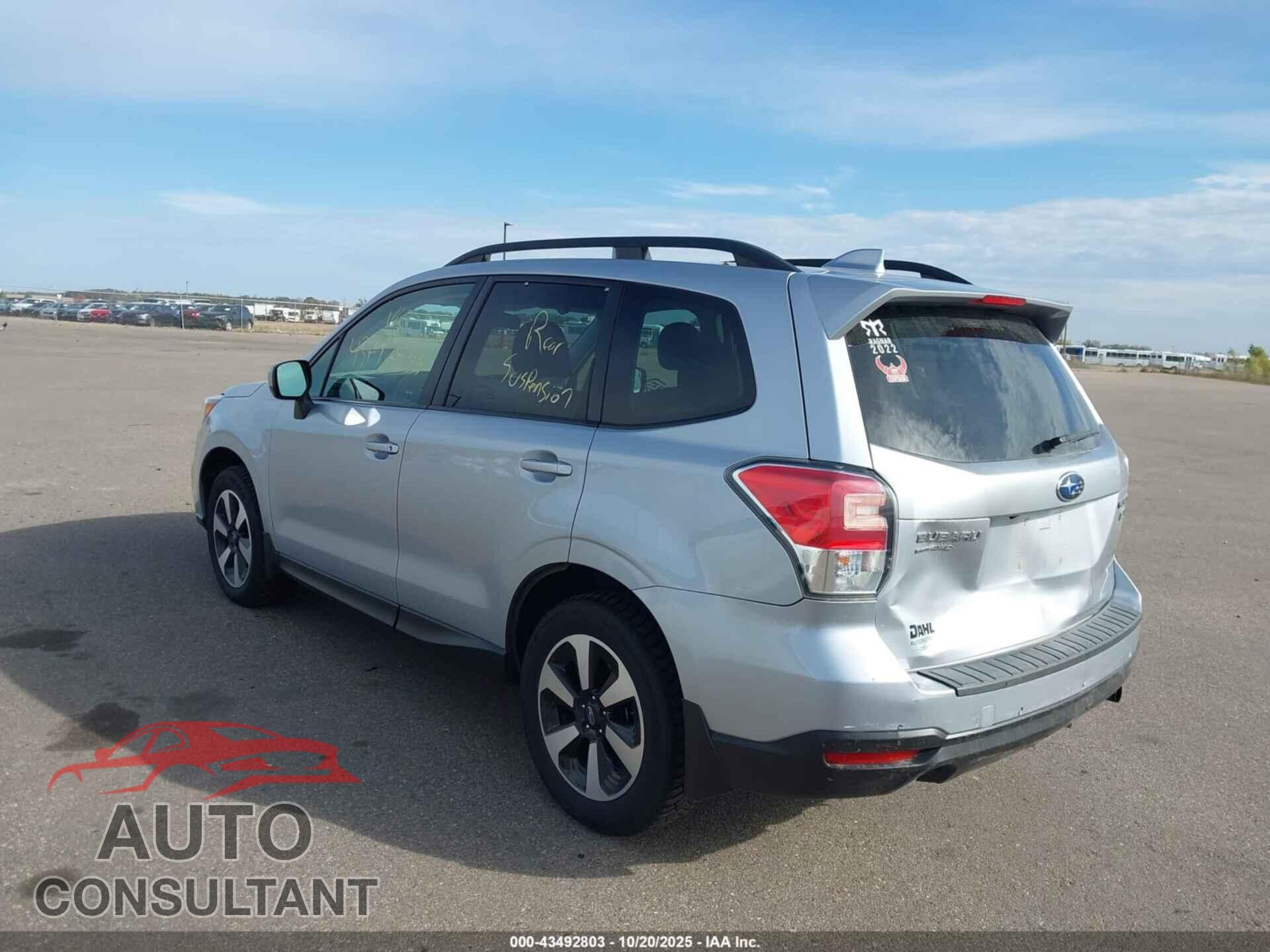 SUBARU FORESTER 2018 - JF2SJAEC3JH535651
