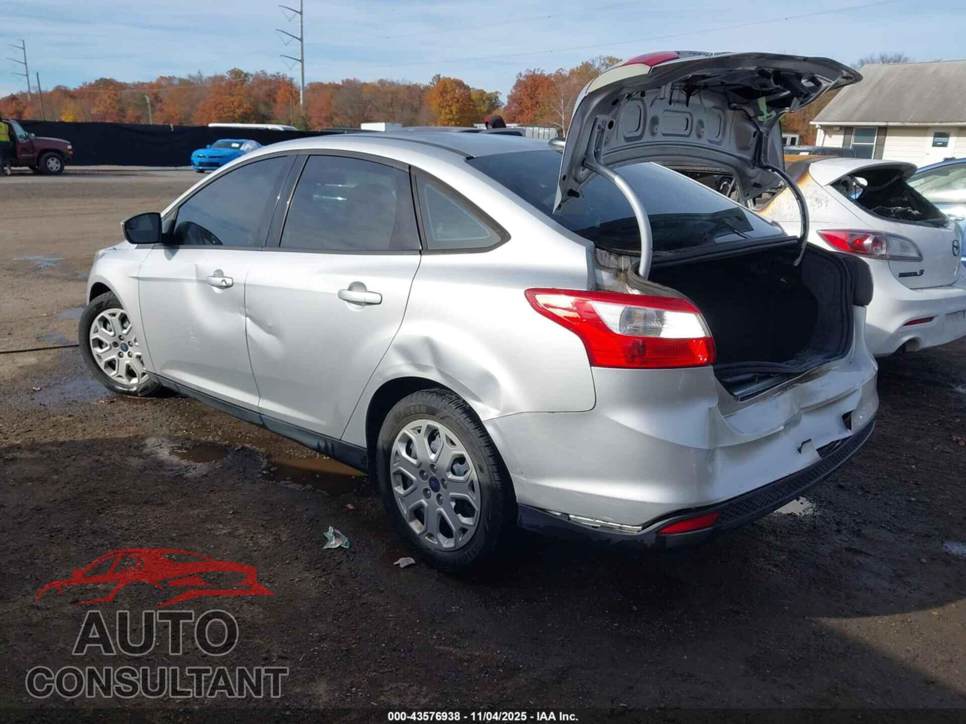 FORD FOCUS 2012 - 1FAHP3F23CL427321