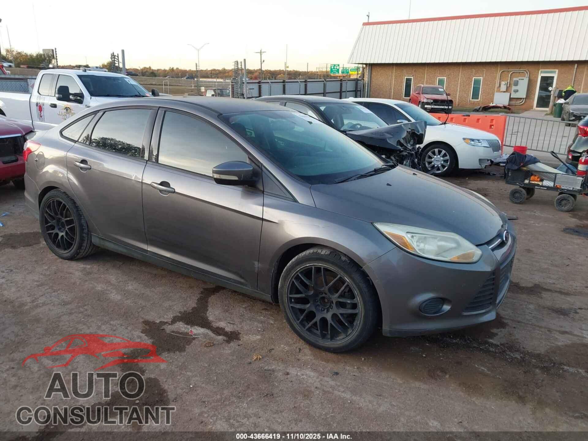 FORD FOCUS 2014 - 1FADP3F27EL162369