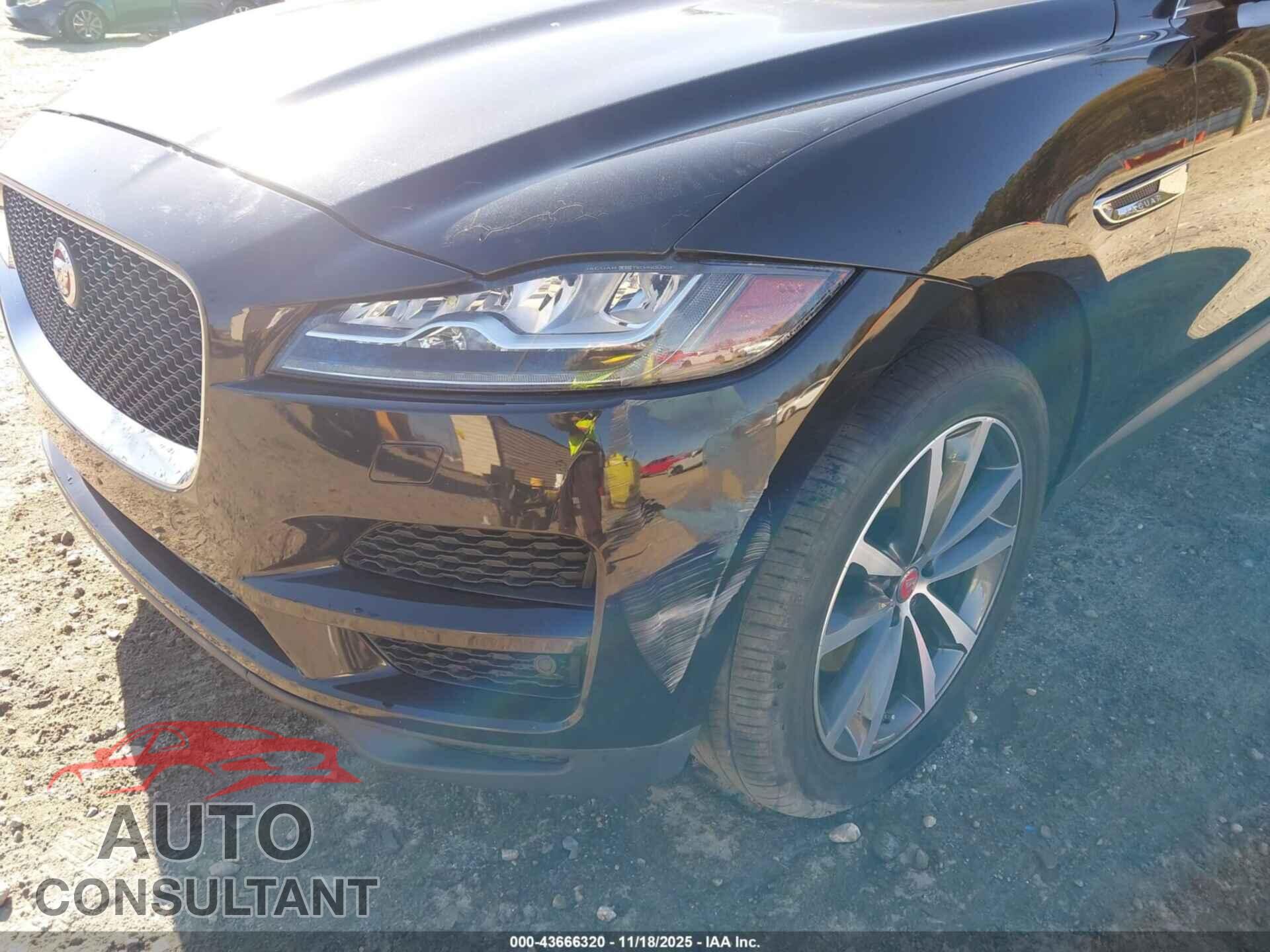 JAGUAR F-PACE 2017 - SADCK2BV4HA885745
