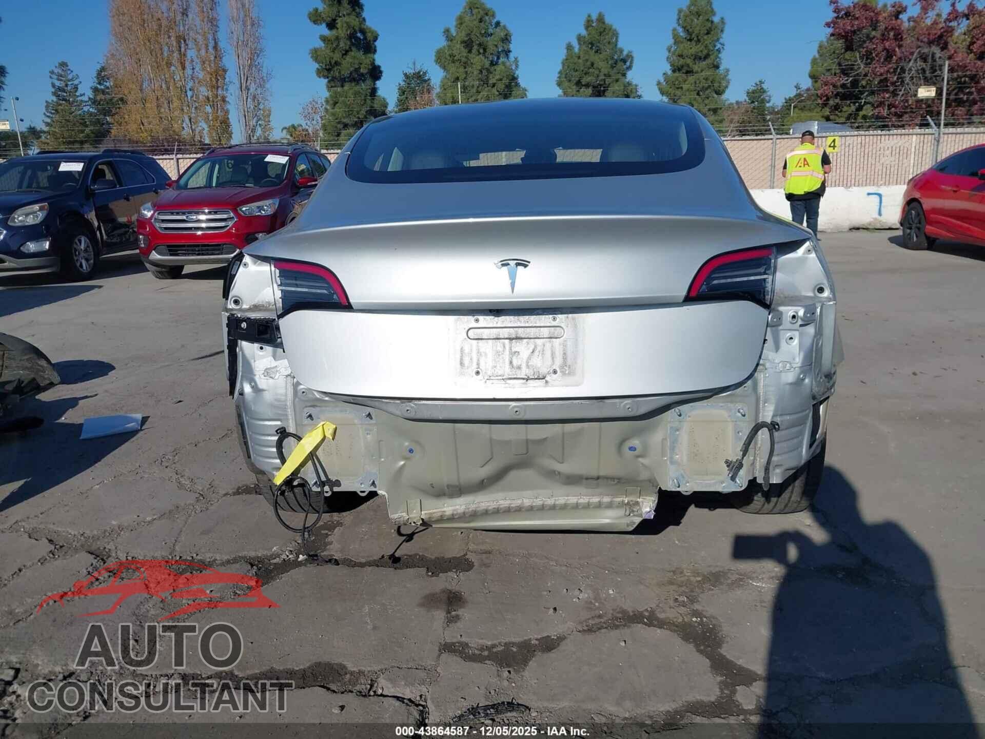 TESLA MODEL 3 2018 - 5YJ3E1EA2JF036359