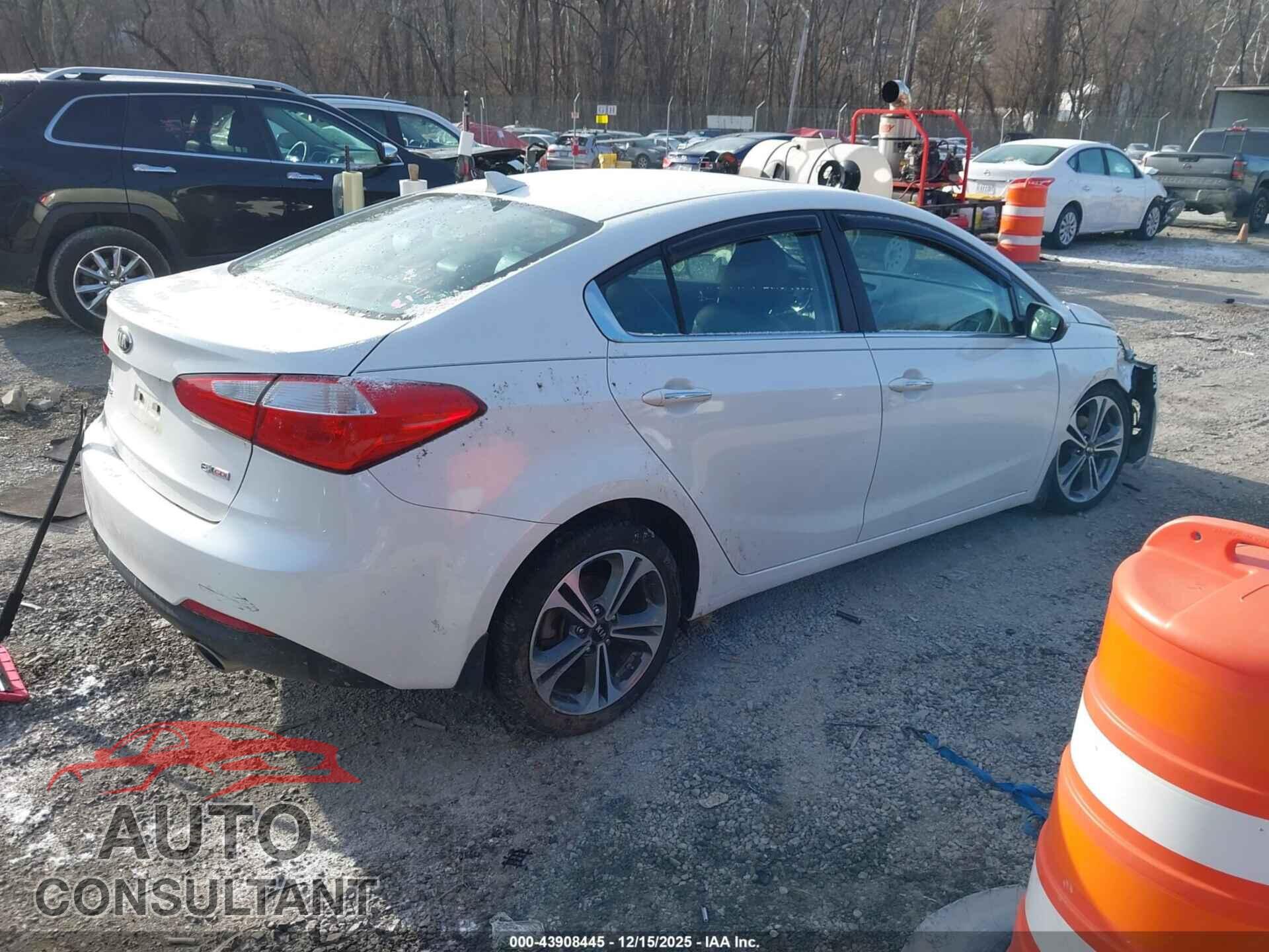 KIA FORTE 2016 - KNAFZ4A80G5549915