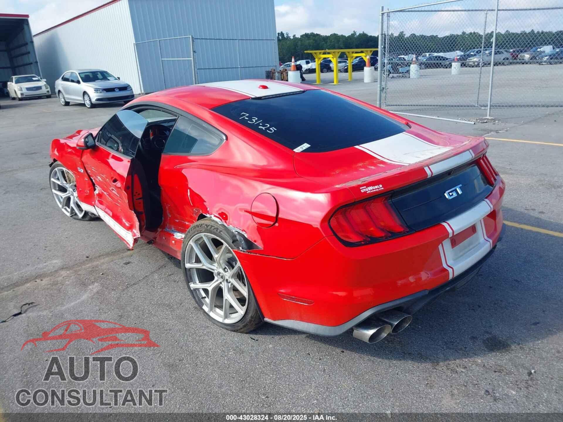 FORD MUSTANG 2018 - 1FA6P8CF8J5162859