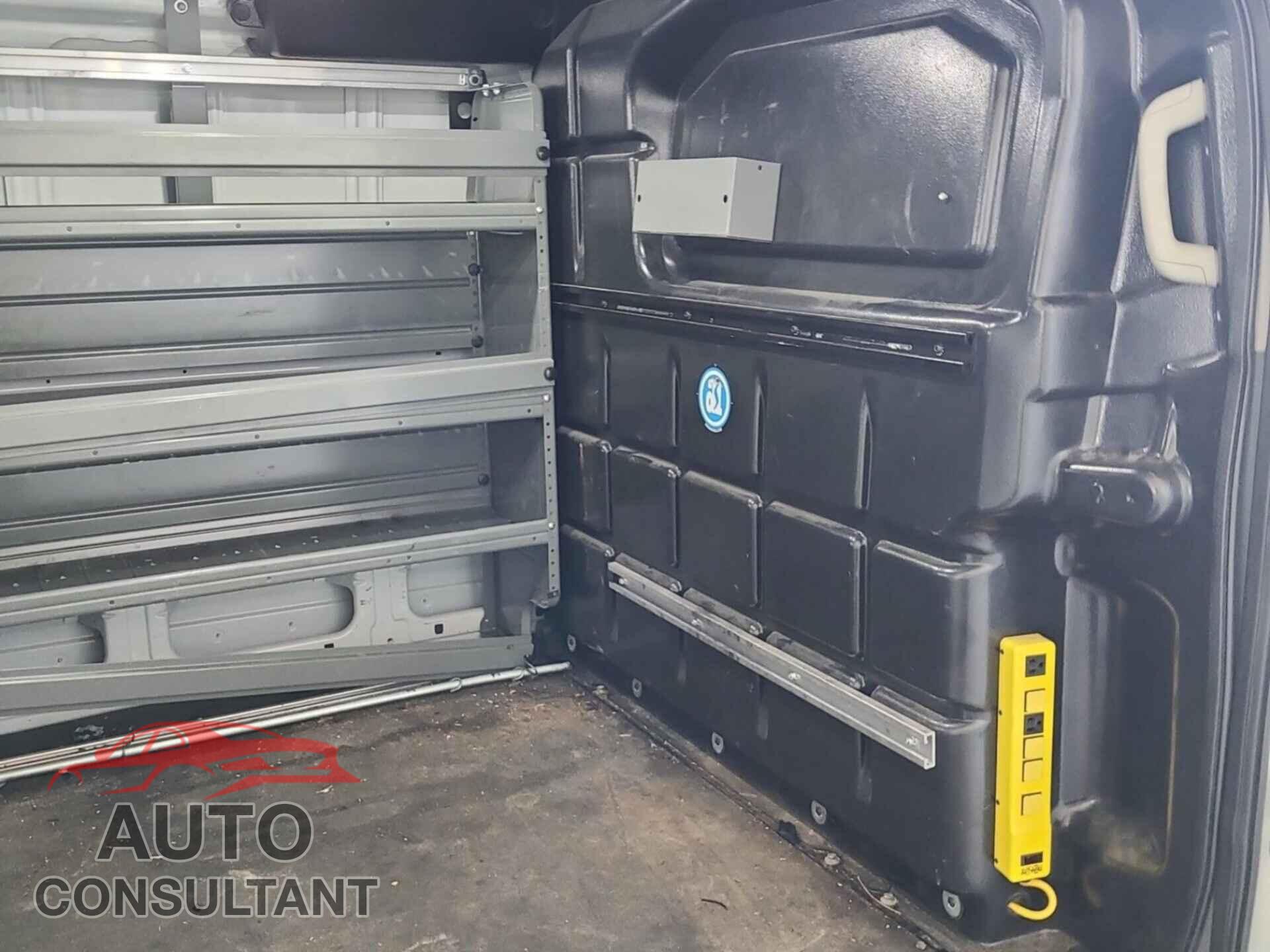 FORD TRANSIT 2019 - 1FTYR1YG1KKB48245