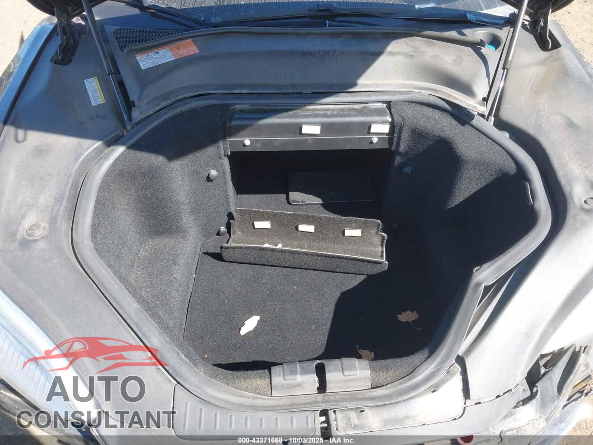 TESLA MODEL S 2014 - 5YJSA1H1XEFP40091