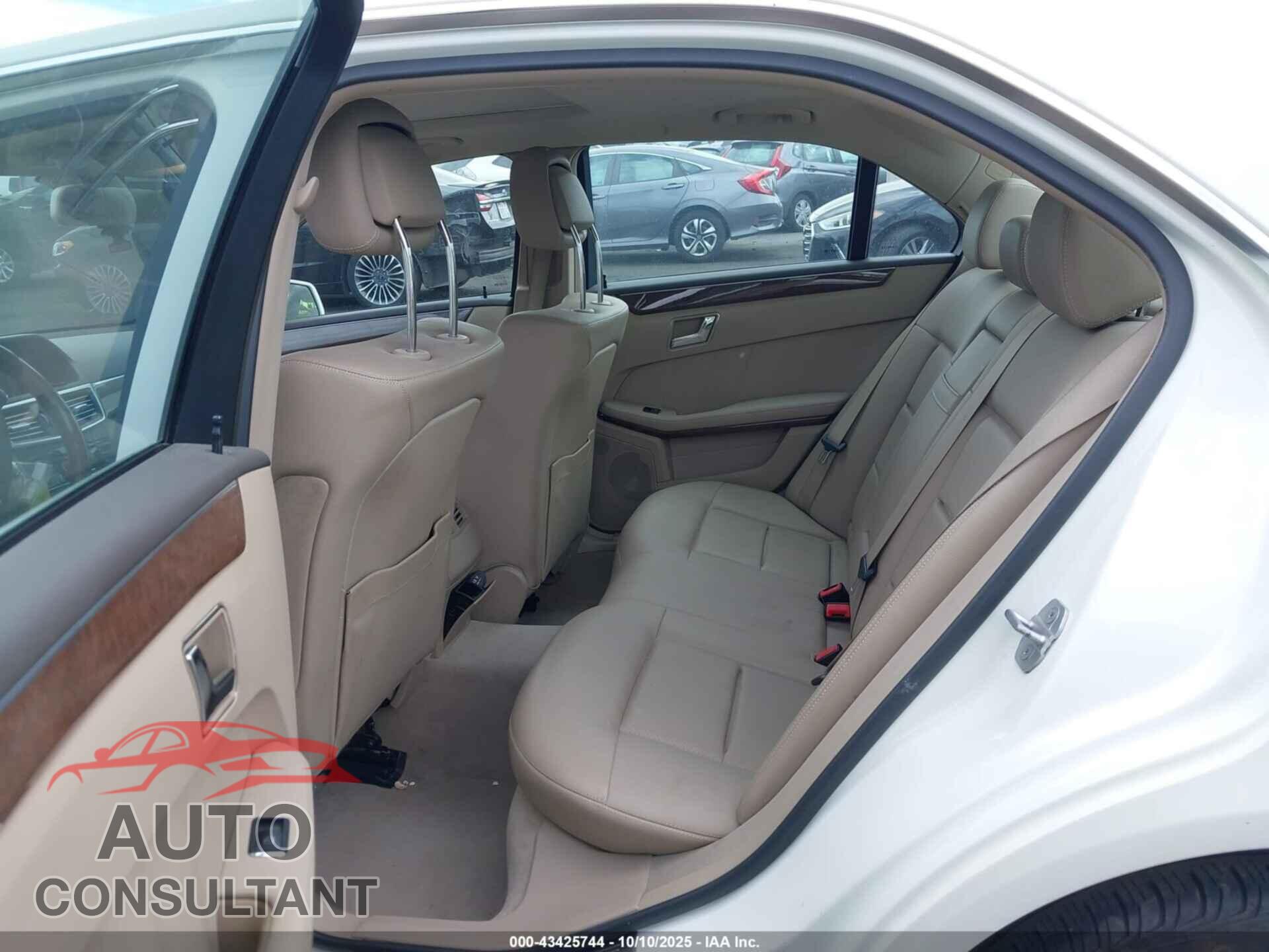 MERCEDES-BENZ E 350 2010 - WDDHF5GB5AA209905