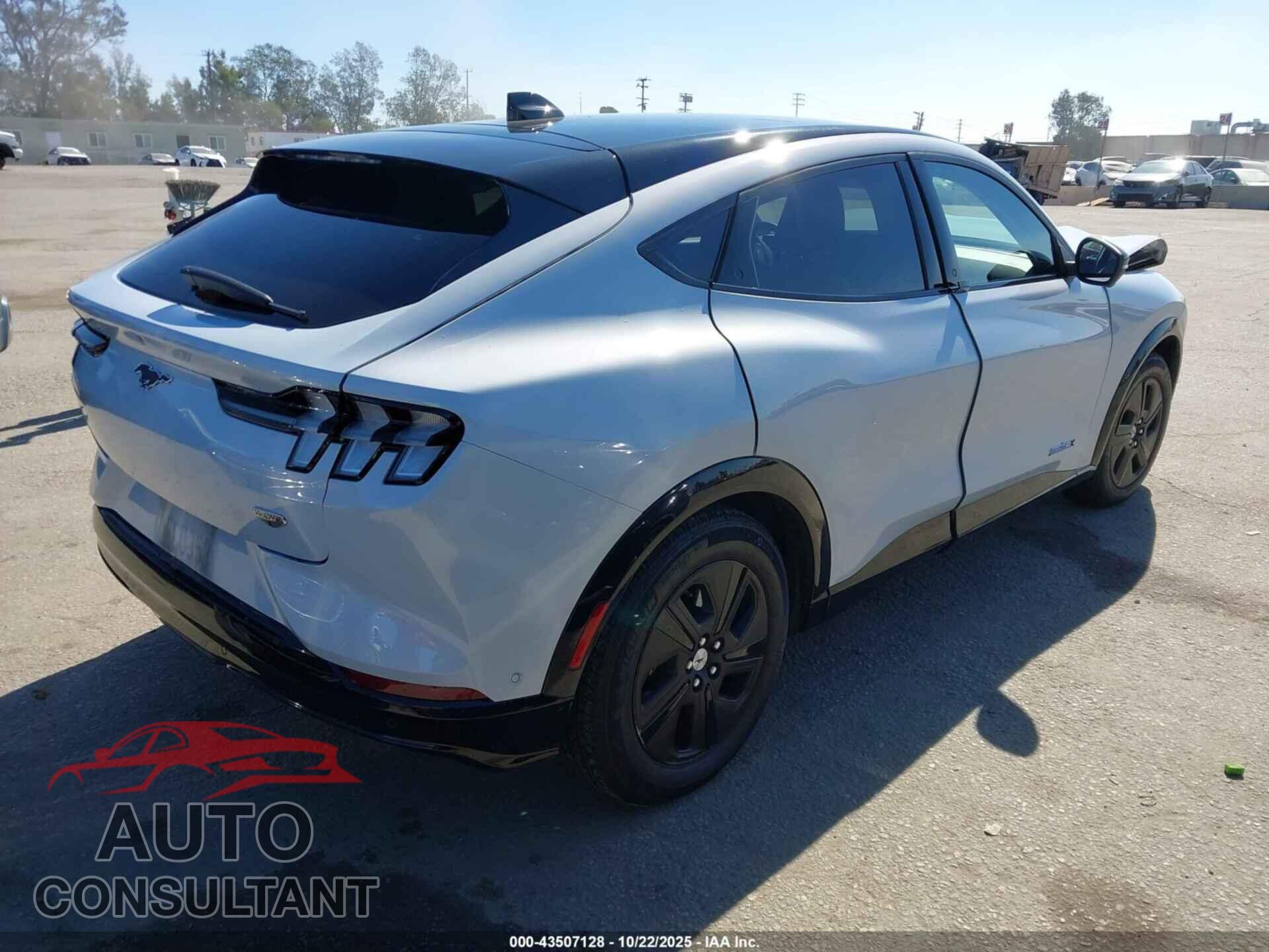 FORD MUSTANG MACH-E 2023 - 3FMTK2SUXPMA03039