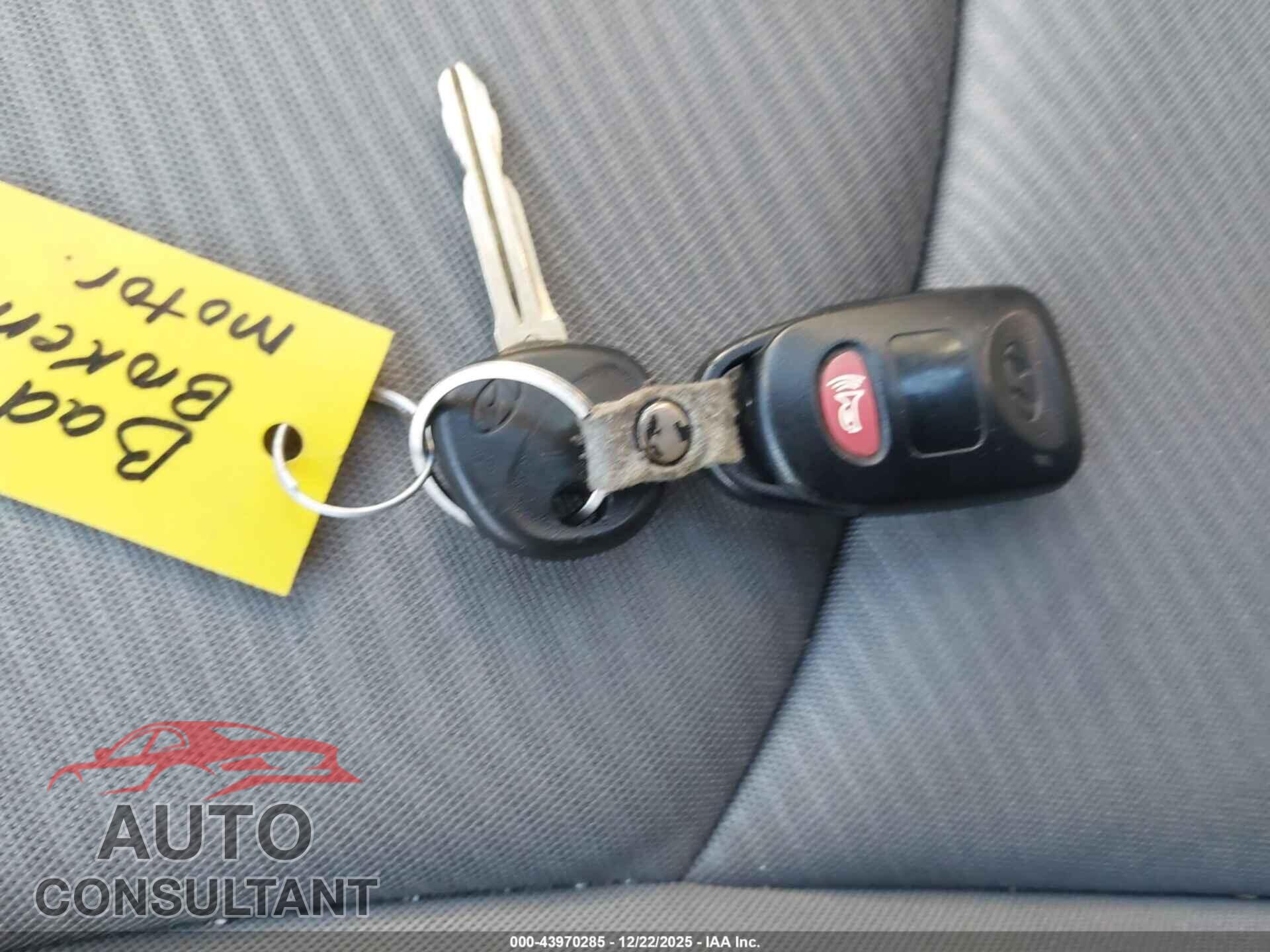 HYUNDAI ELANTRA 2012 - KMHDH4AE7CU363268