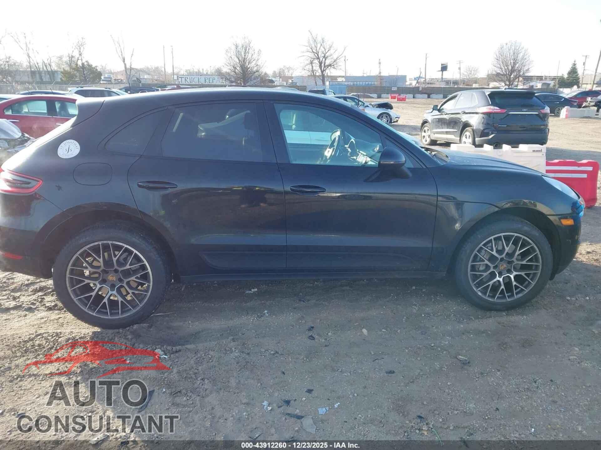 PORSCHE MACAN 2016 - WP1AB2A5XGLB43775