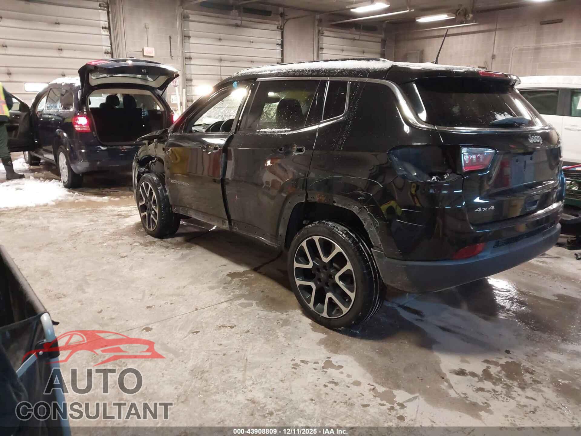 JEEP COMPASS 2018 - 3C4NJDCB1JT199586