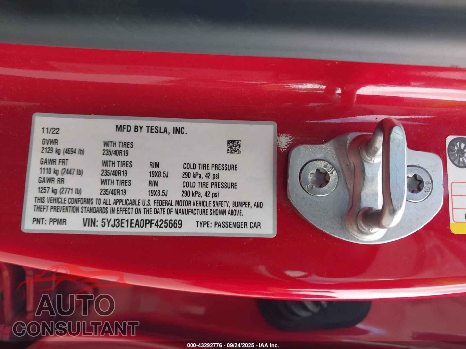 TESLA MODEL 3 2023 - 5YJ3E1EA0PF425669