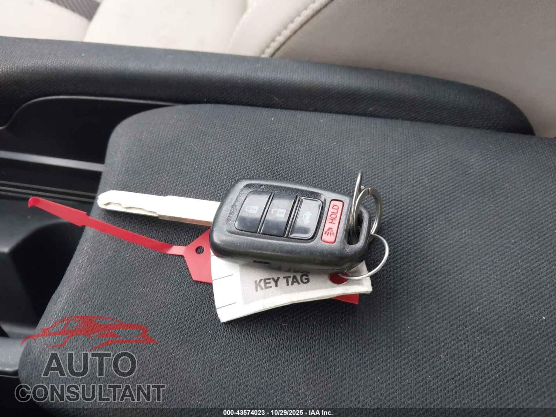 HONDA CIVIC 2017 - 2HGFC2F52HH576746