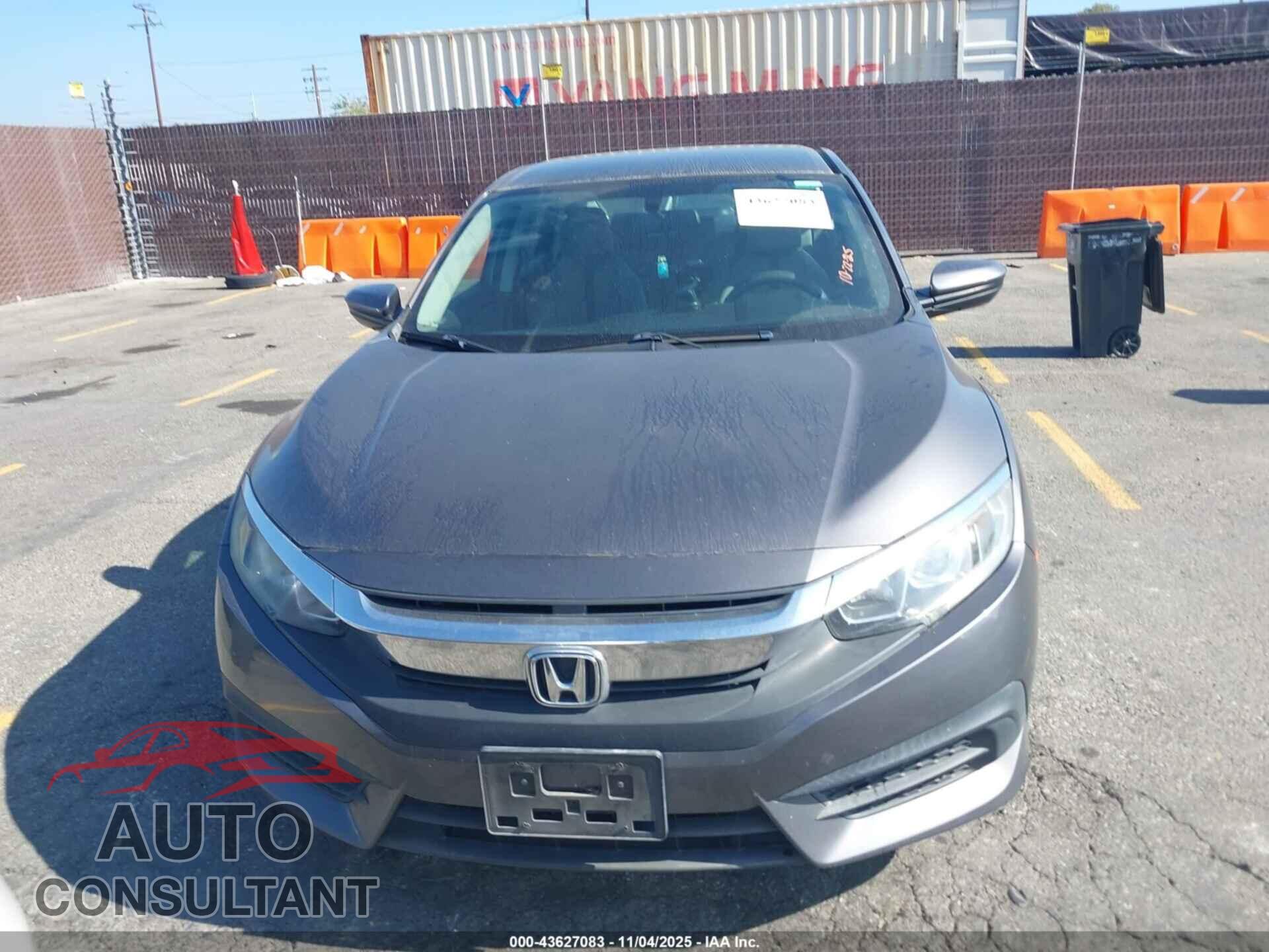 HONDA CIVIC 2017 - 2HGFC2F55HH557382