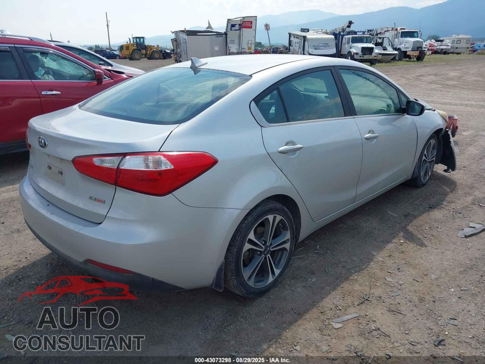 KIA FORTE 2015 - KNAFX4A82F5327803